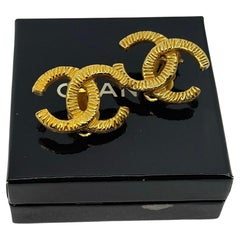 CHANEL Large Textured CC Gold Vintage Earrings