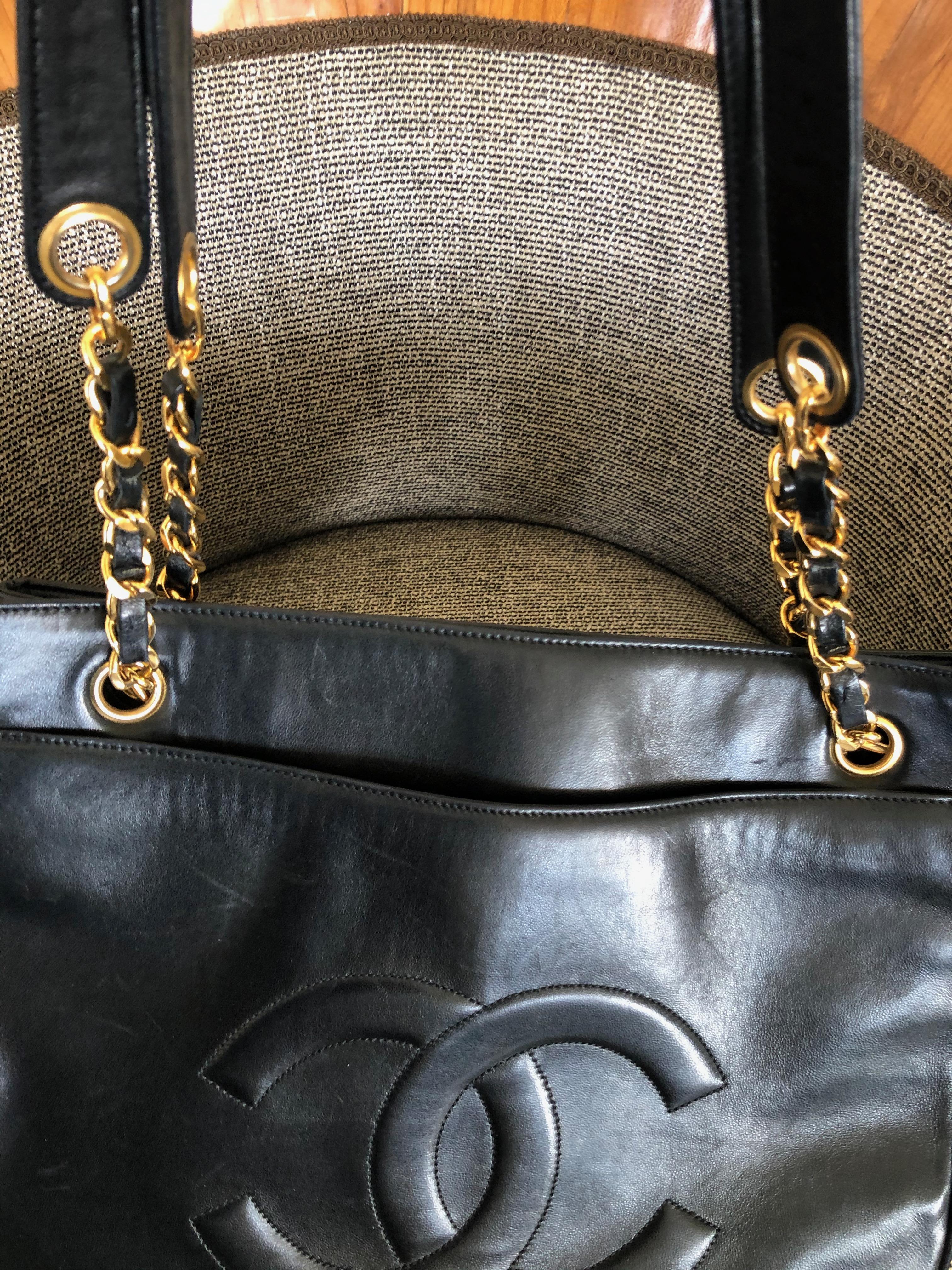 Chanel Large Vintage Black Leather Shopping Bag w Large CC Logo & Gold Hardware For Sale 1