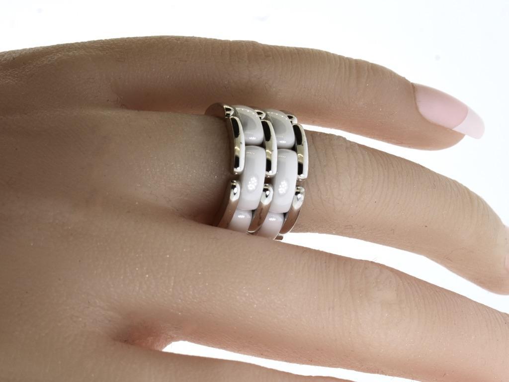 Flexibler Vintage-Ring von Chanel, Largest Model Ultra 18K Weißgold & Weiß Keramik im Angebot 4
