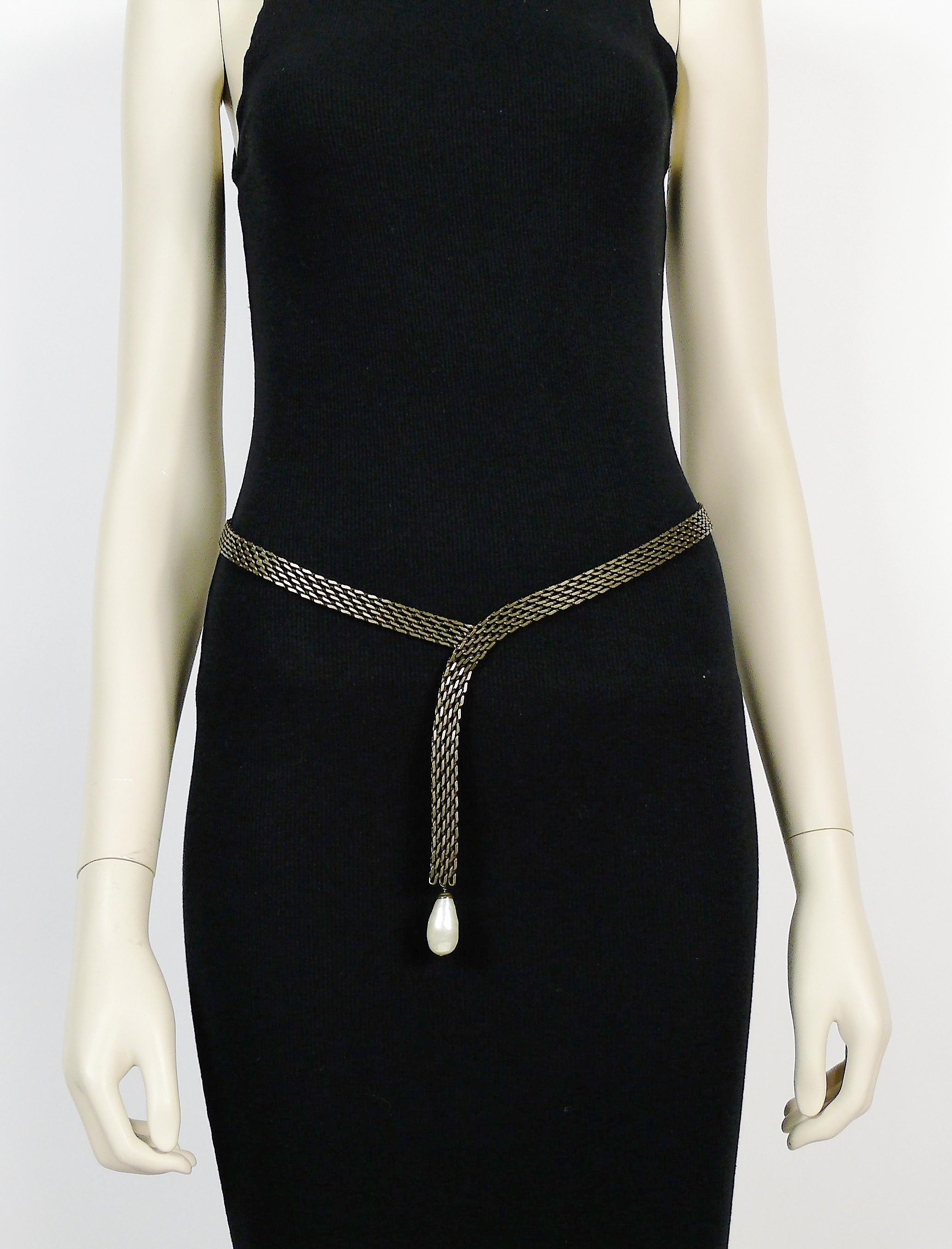 CHANEL ( attribué à) Ceinture lariat avec grande perle en verre Pour femmes en vente