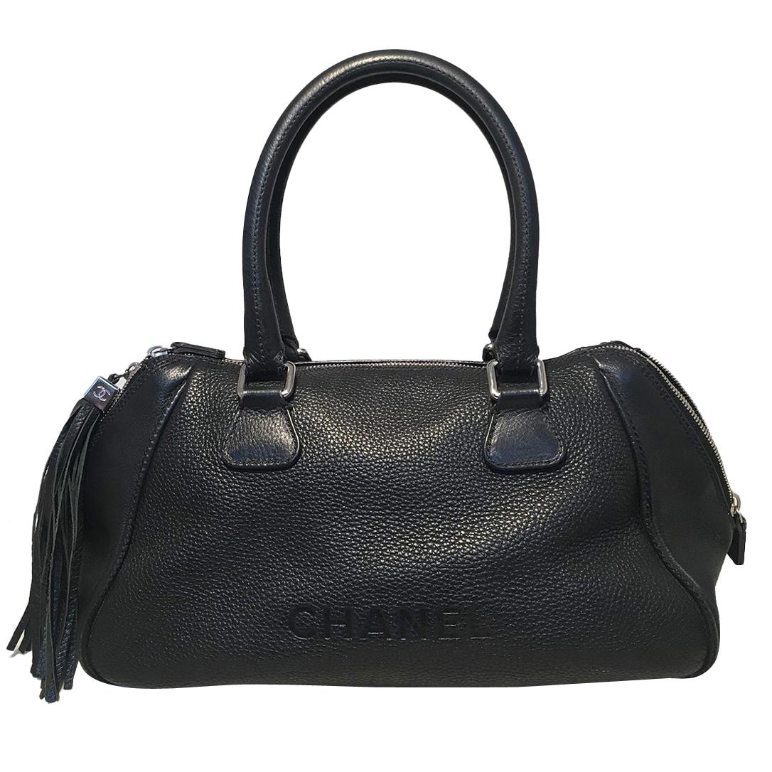 Chanel Lax Schwarze Ledertasche mit Quaste