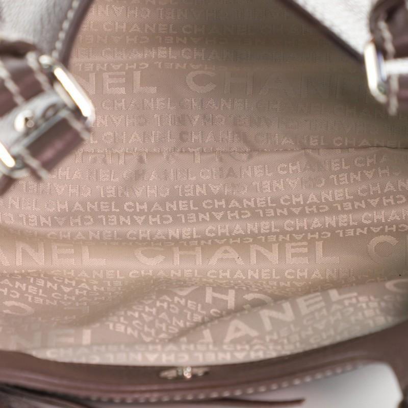 Women's or Men's Chanel Lax Shoulder Bag Pebbled Leather Small