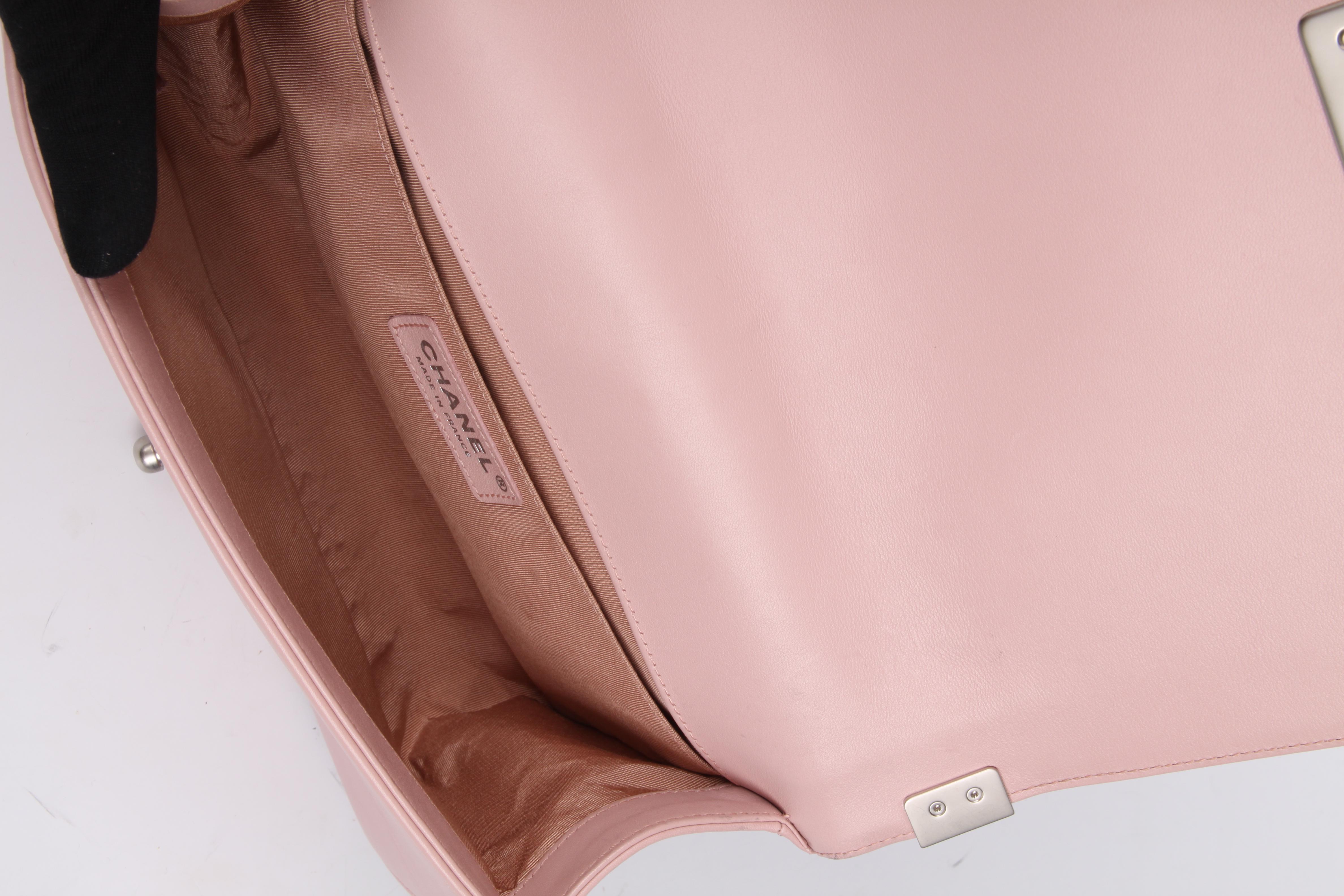 Chanel Le Boy Bag Medium - dusty pale pink 1