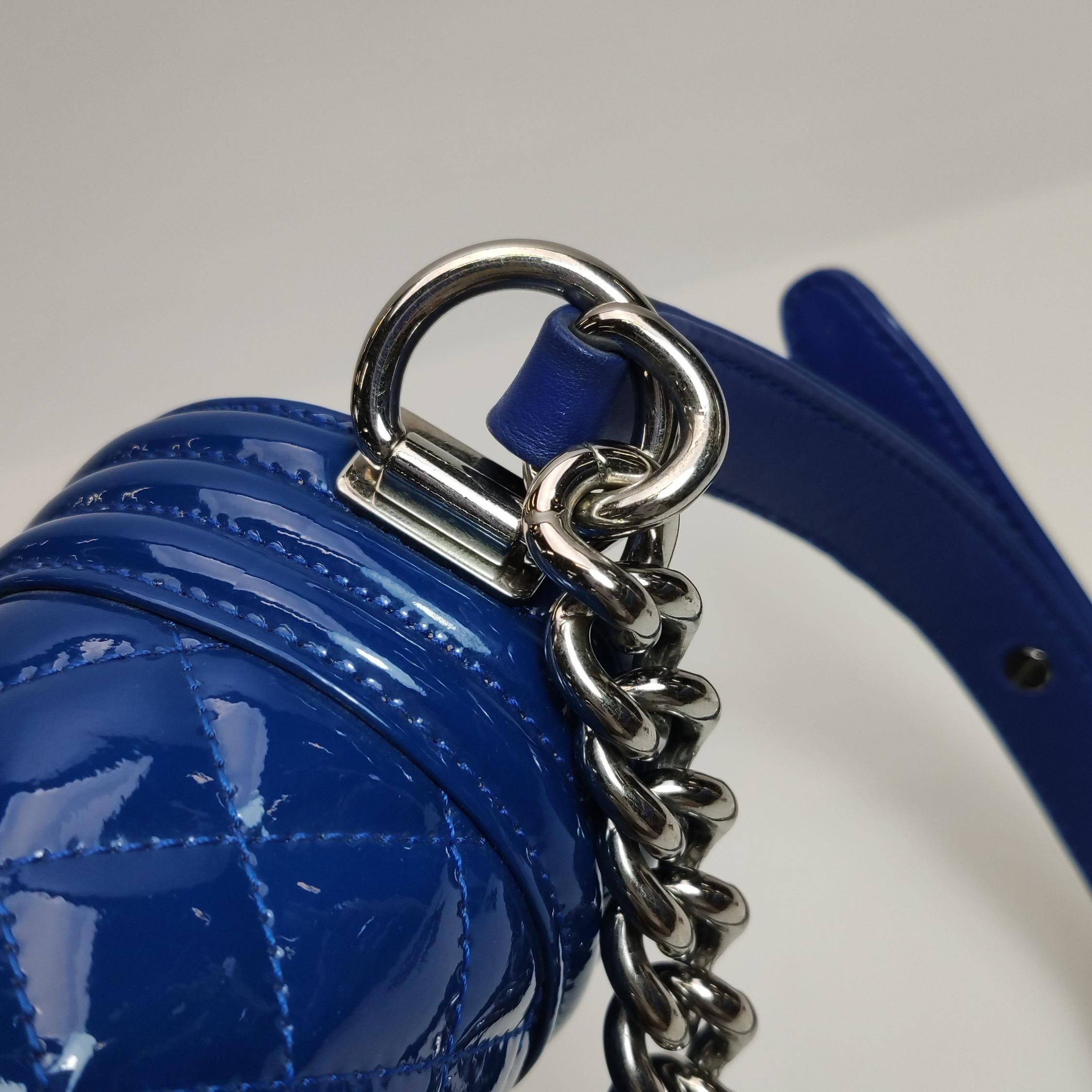 Chanel Le Boy Large Royal Blue Patent Leather Silver Hardware 2014-2015 en vente 6