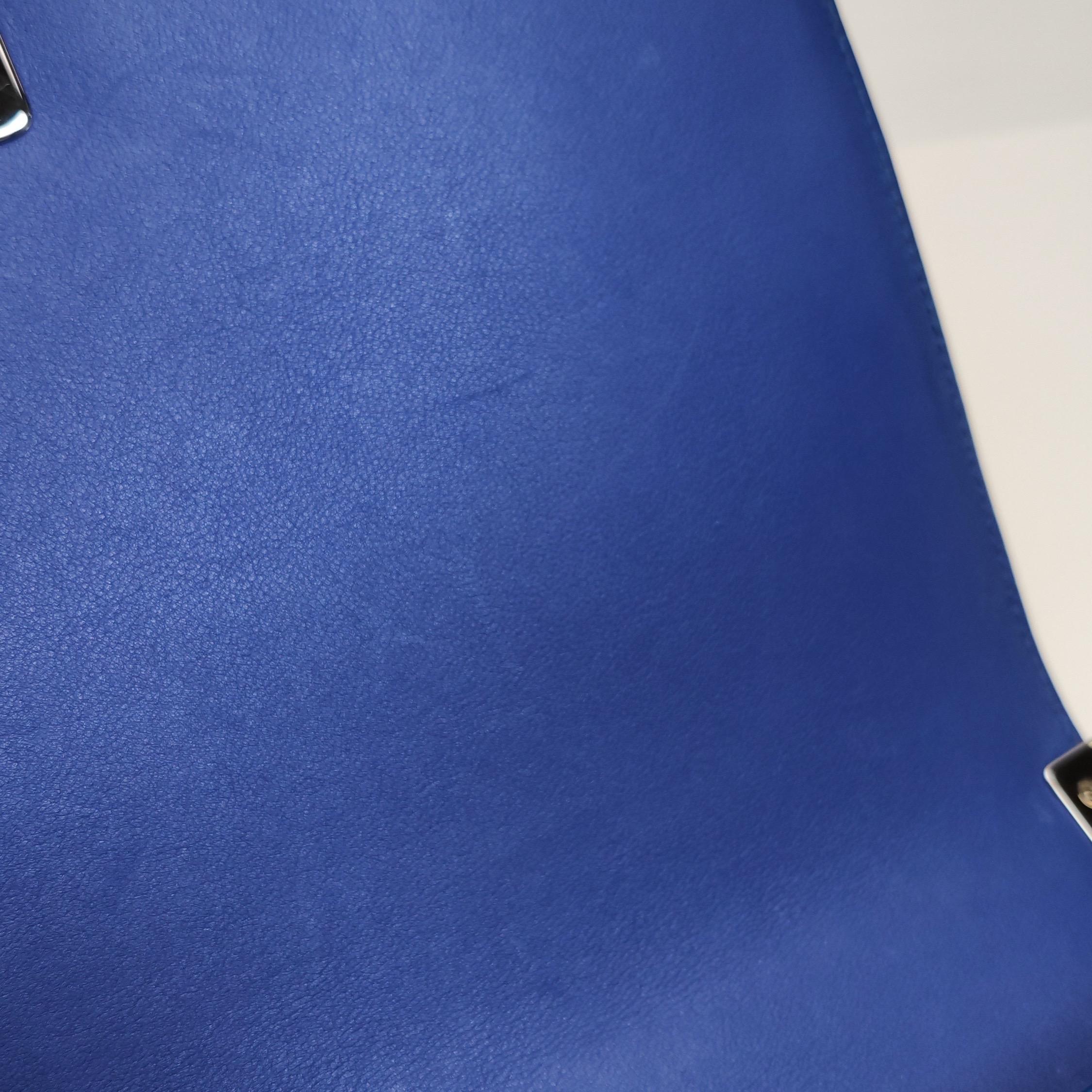 Chanel Le Boy Large Royal Blue Patent Leather Silver Hardware 2014-2015 en vente 3