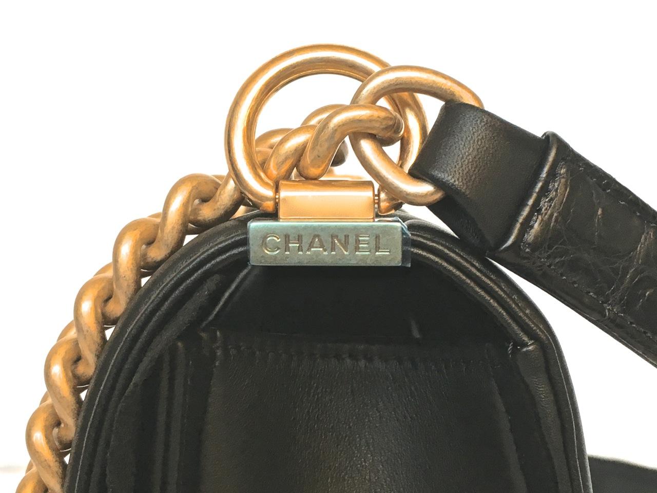 Women's Chanel Le Boy Matte Black Alligator Medium Bag Very Rare New