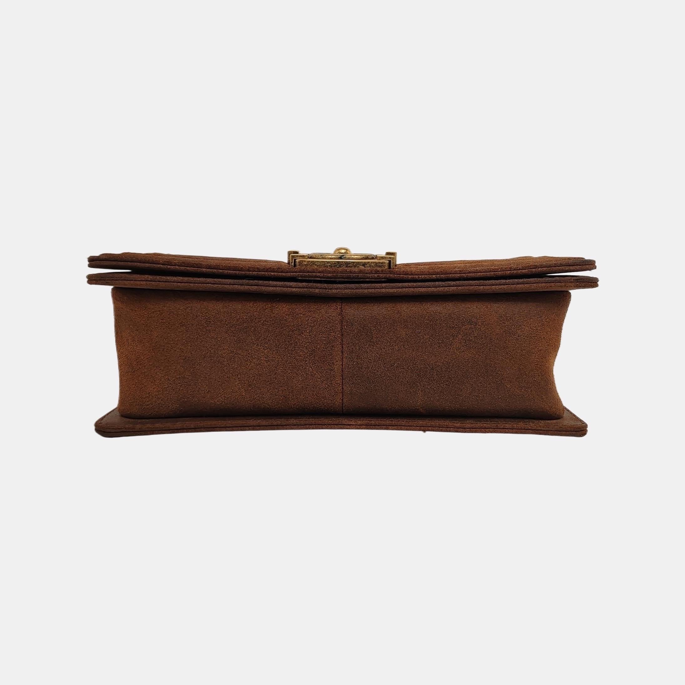 Chanel Le Boy Bolso Mediano Verde Oscuro Piel de Becerro Marrón Ante Herrajes Dorados Negro