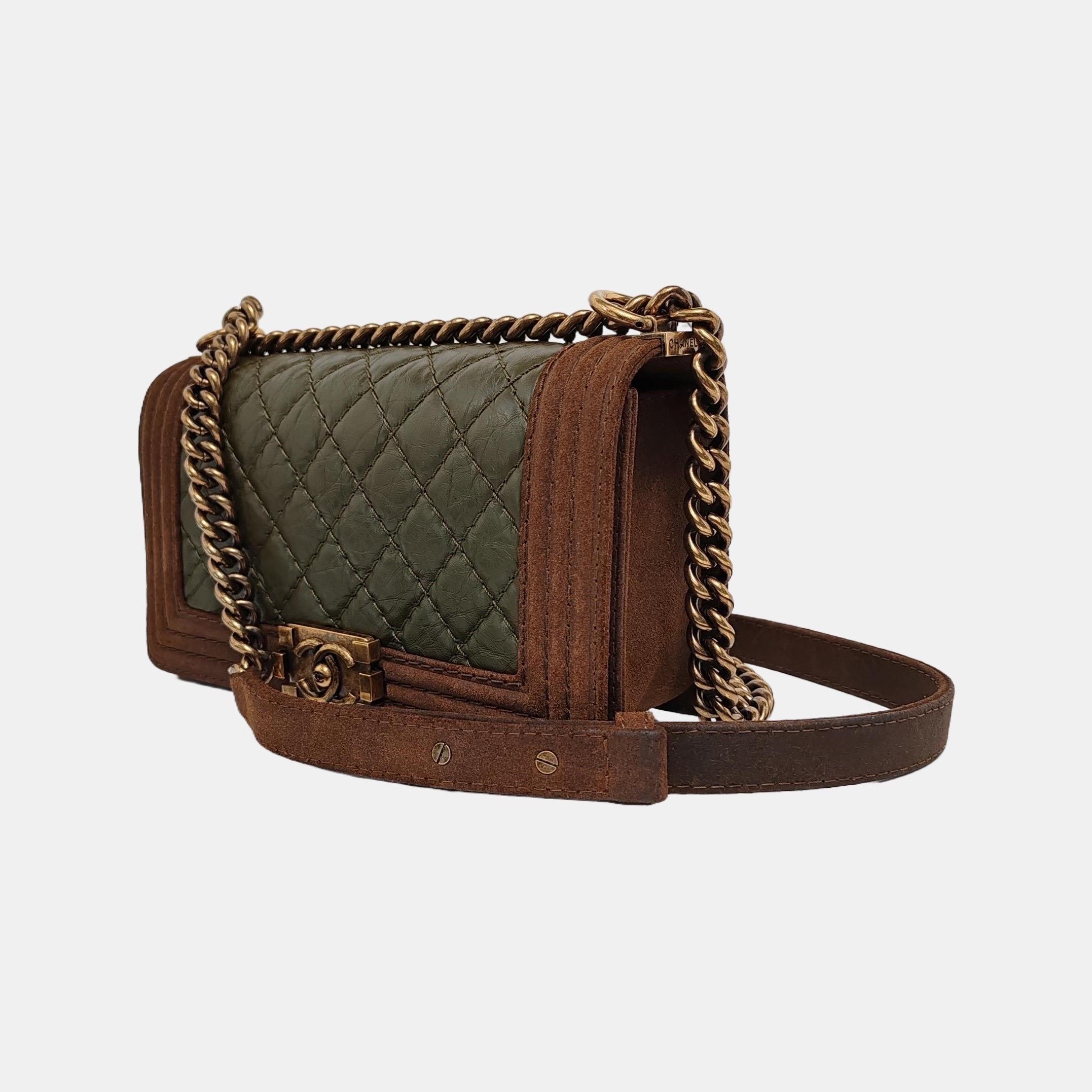 De las mujeres Chanel Le Boy Bolso Mediano Verde Oscuro Piel de Becerro Marrón Ante Herrajes Dorados