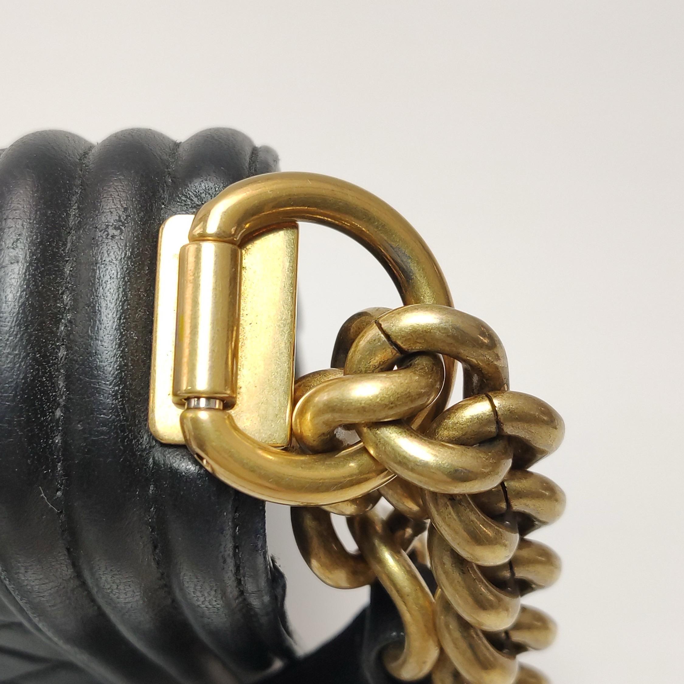 Chanel Le Boy Small in pelle di agnello nera con finiture in oro anticato in vendita 6