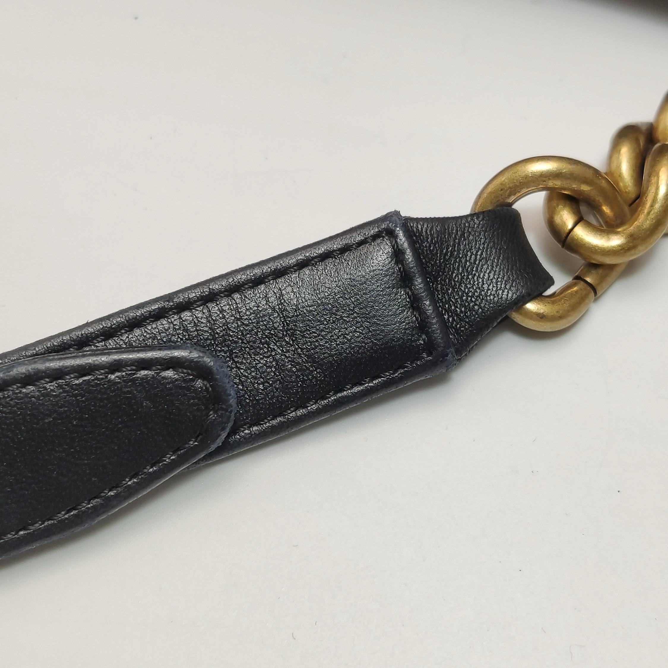 Chanel Le Boy Small in pelle di agnello nera con finiture in oro anticato in vendita 15