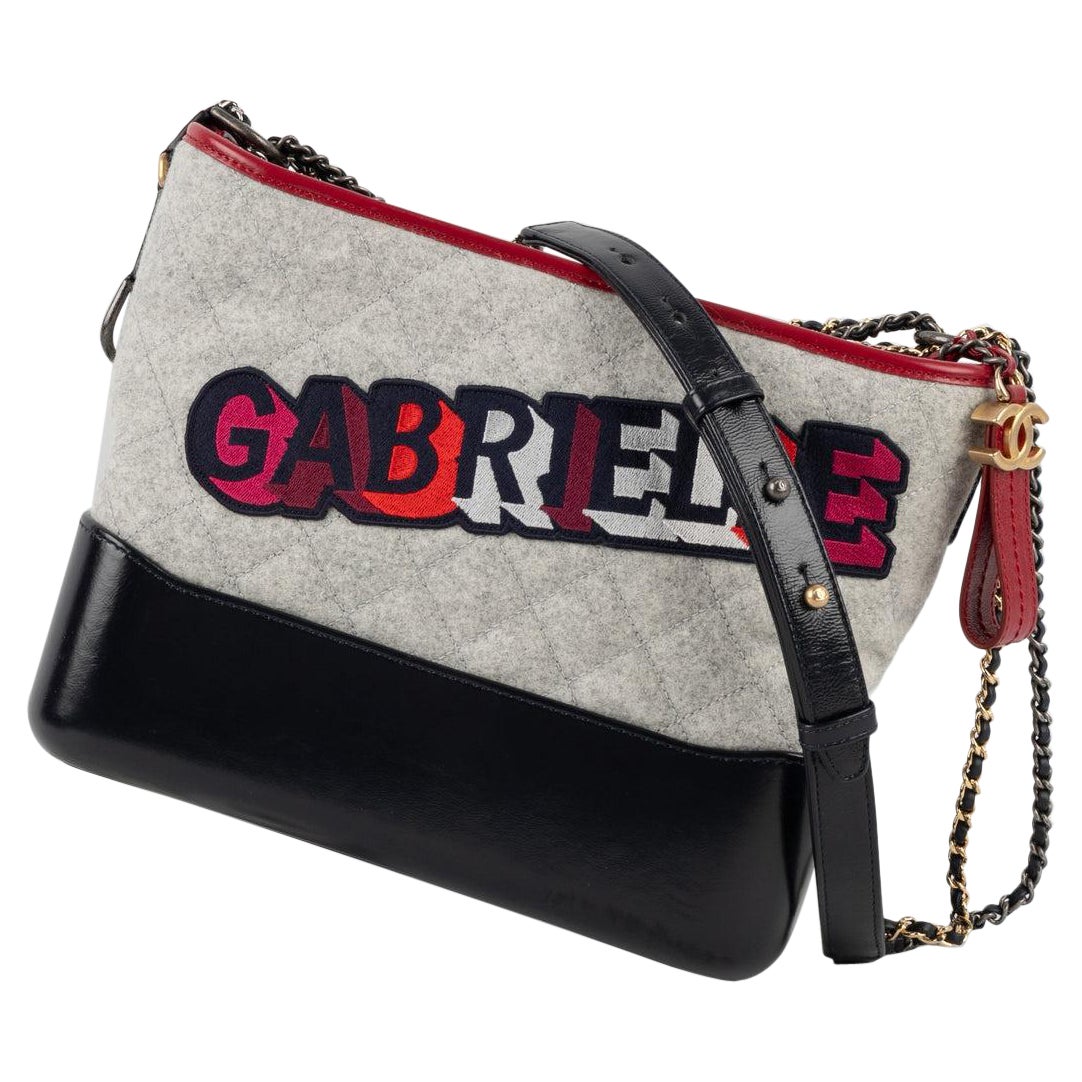 Chanel Gabrielle Tasche aus Leder und gesteppter Wolle, 2017/2018 im Angebot