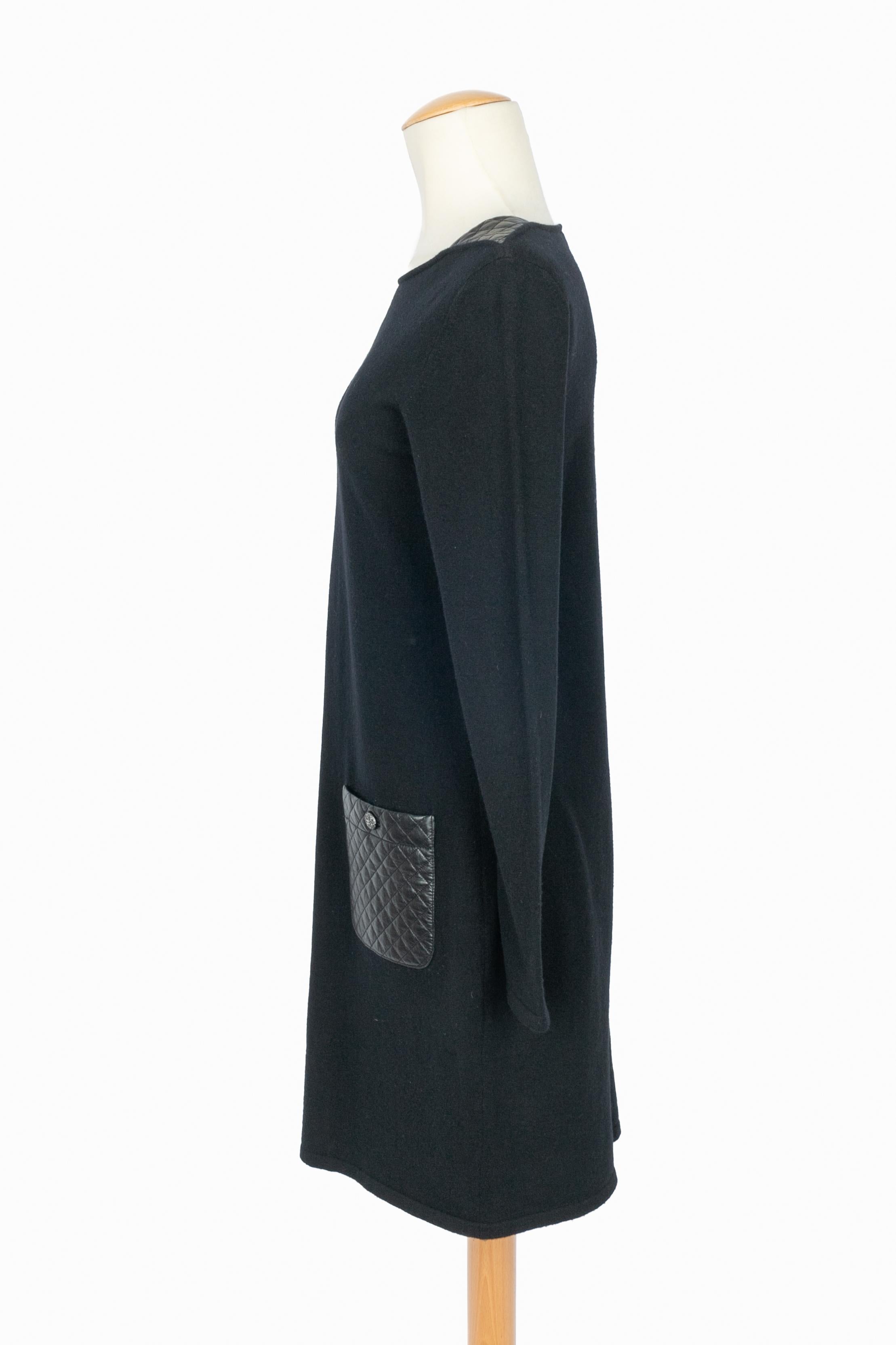 Abito Chanel in pelle e lana in vendita 1