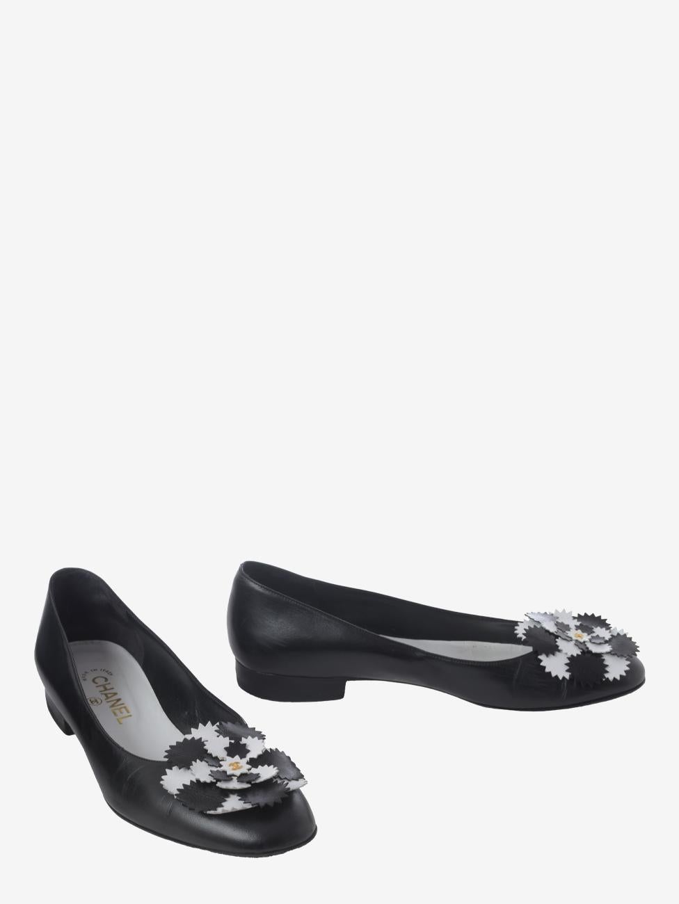 Gray Chanel Leather Ballerina Shoes For Sale