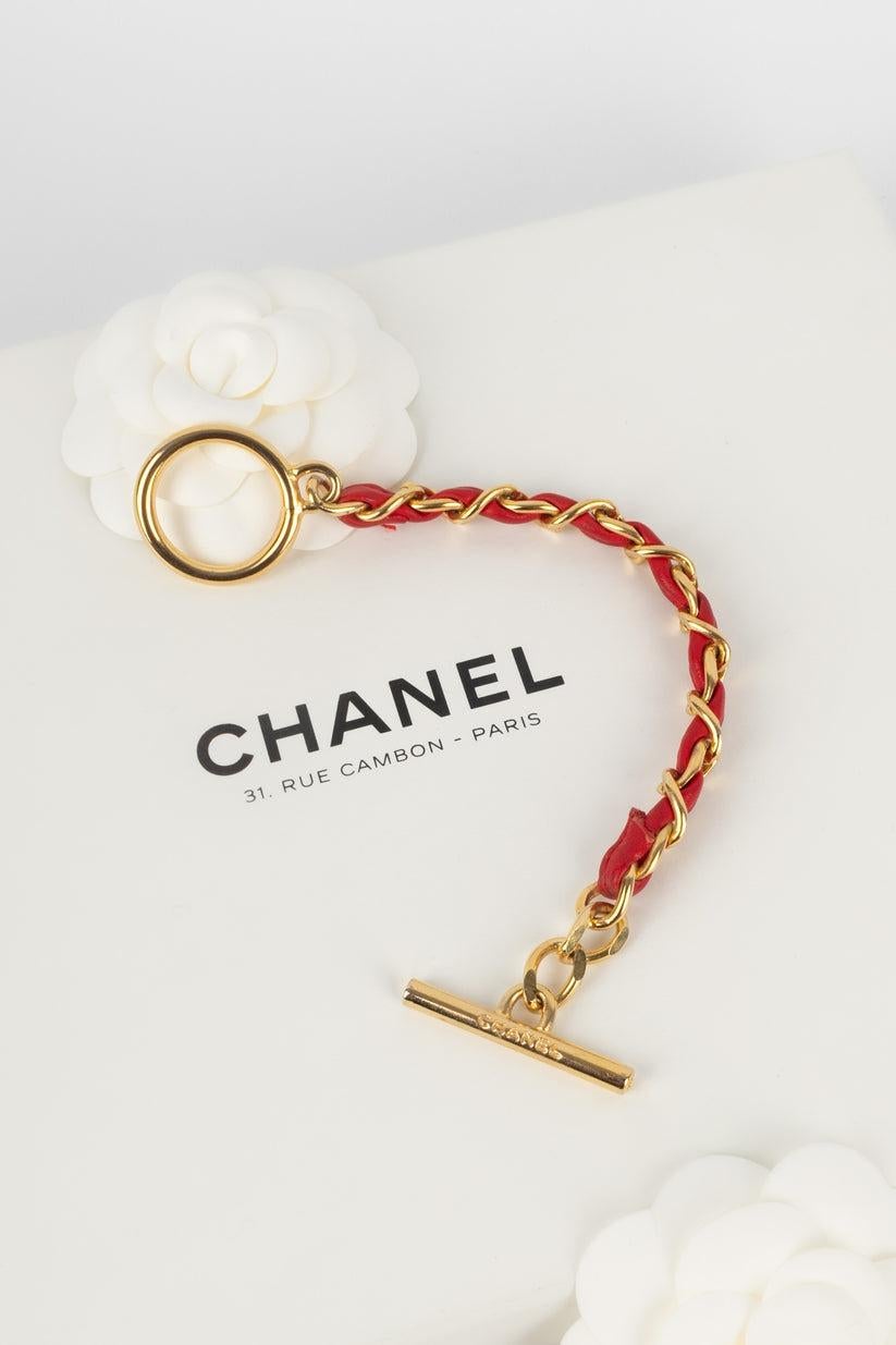 Chanel Leather Bracelet Interlaced with Red Leather, 1980s For Sale 3