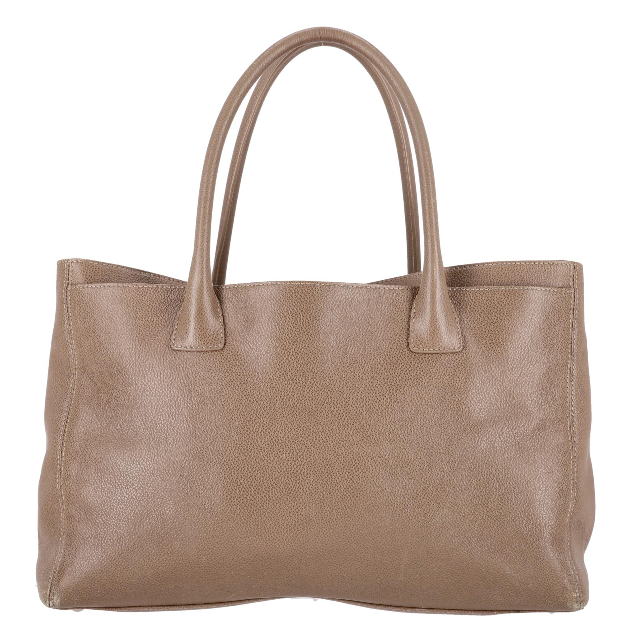Chanel Leather Cerf Tote Bag In Fair Condition In London, GB