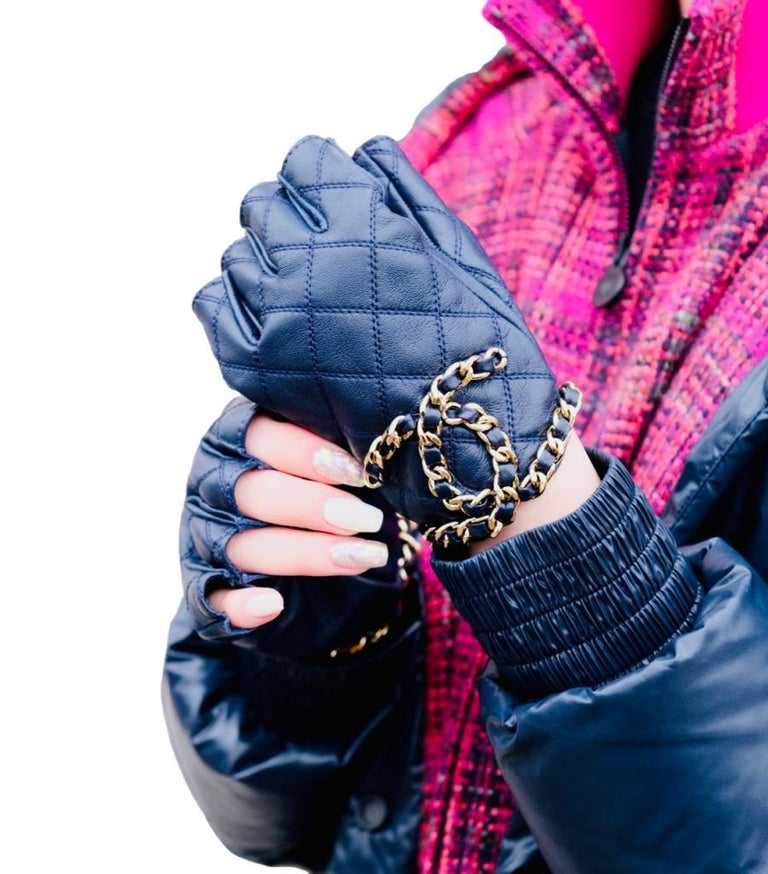 Chanel Leather Chain 'CC' Logo Fingerless Gloves