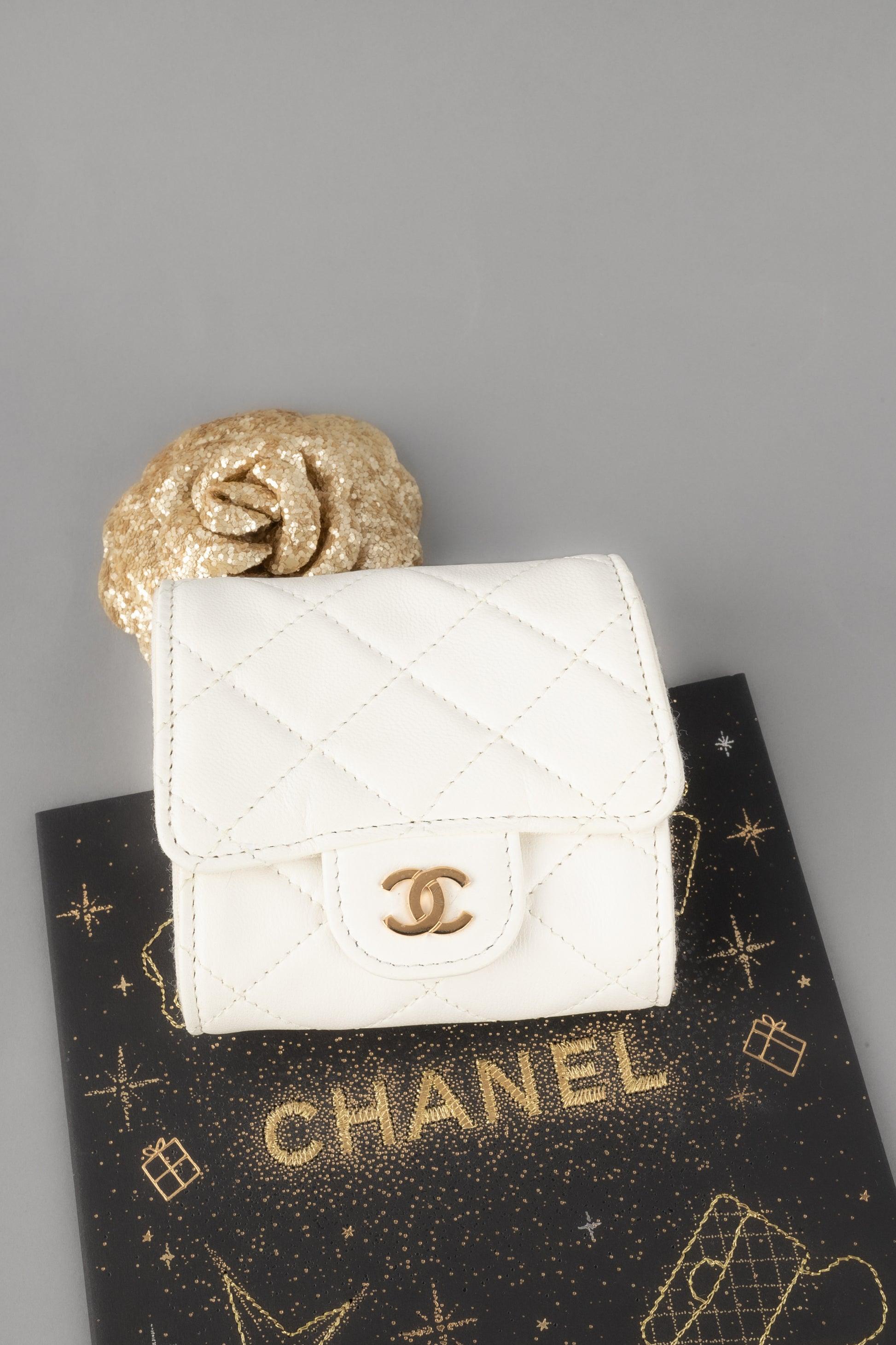 Chanel Pulsera de cuero con logotipo CC en venta 4