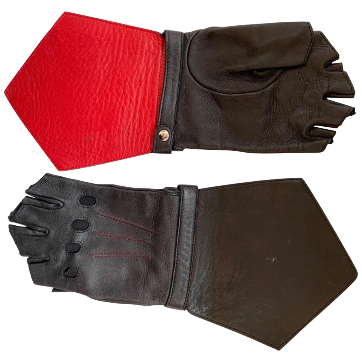 Chanel Leather Fingerless Black Small Gloves