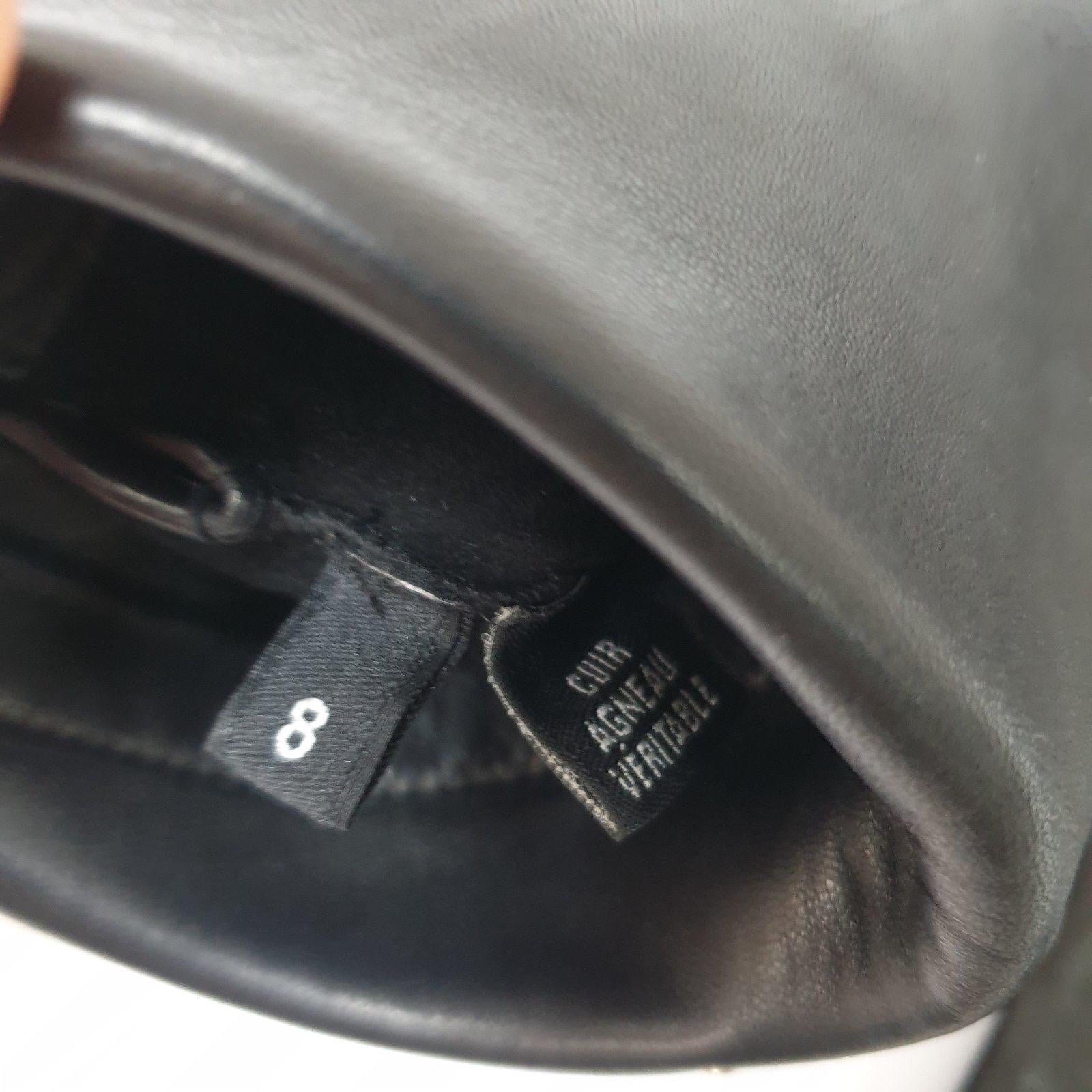 CHANEL Gant de moto en cuir main droite cloutée Moufles longues Sz.8 en vente 3