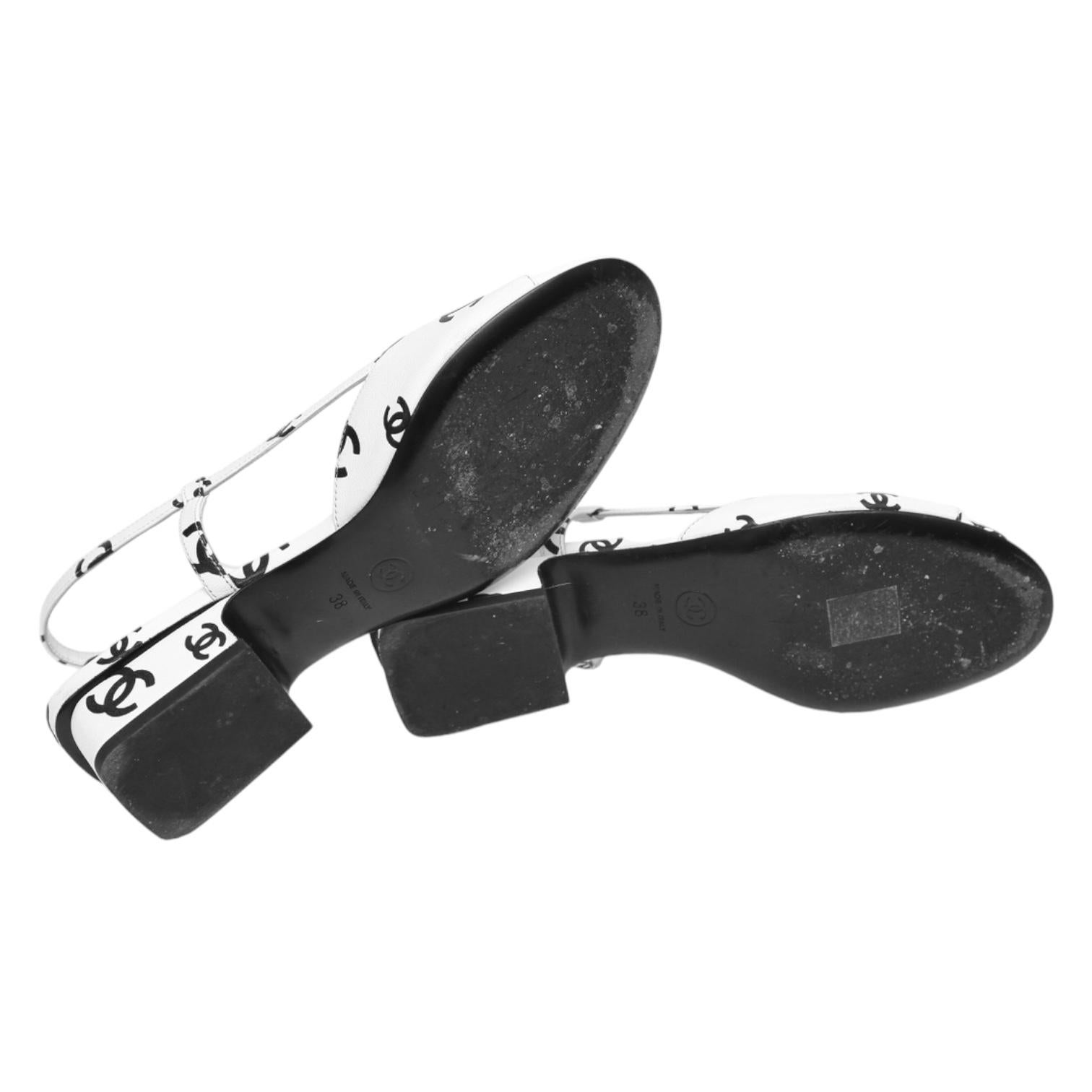 CHANEL White Leather Sandals Black CC LOGO Slingbacks Heels Silver HW Sz 38 2022 For Sale 10