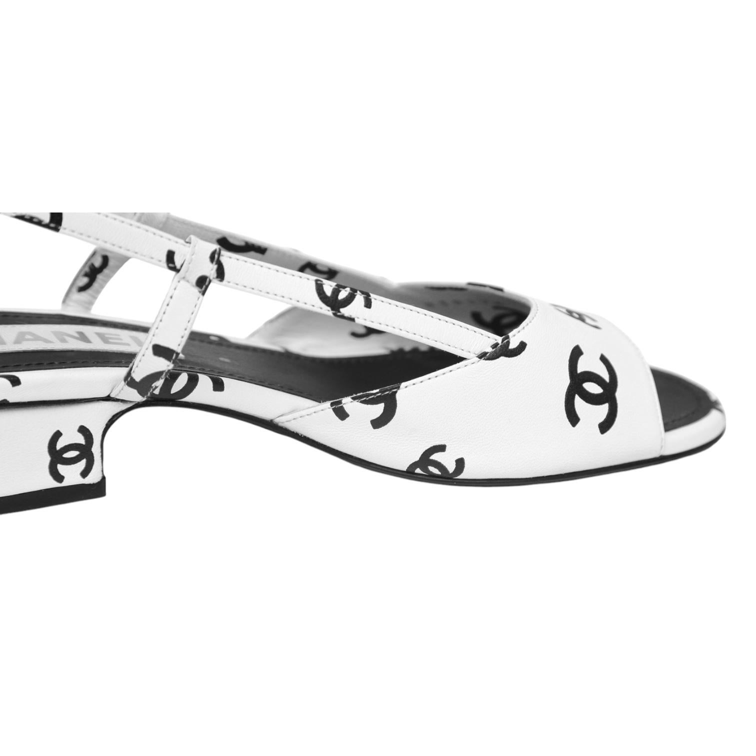 Gray CHANEL White Leather Sandals Black CC LOGO Slingbacks Heels Silver HW Sz 38 2022 For Sale