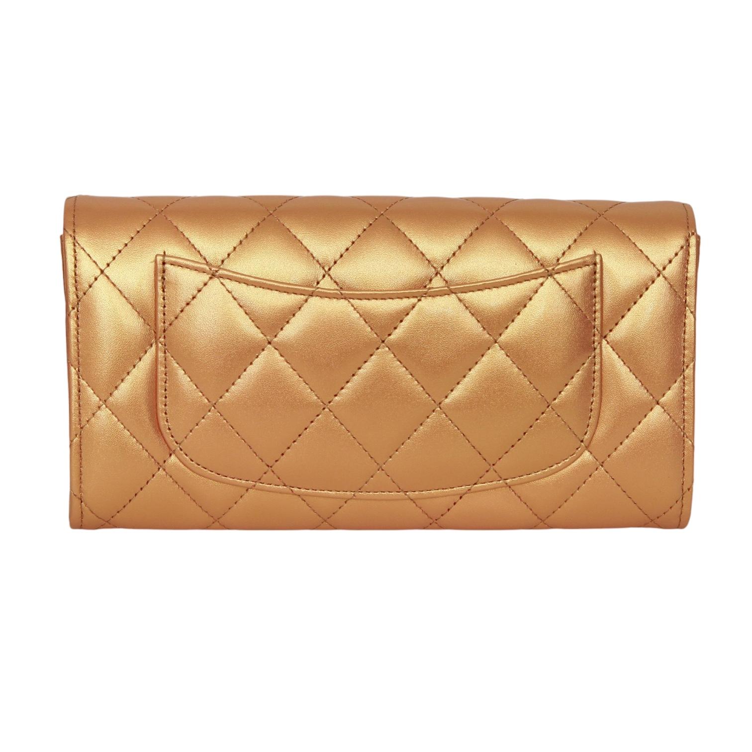 CHANEL Leather Wallet Long Flap Metallic Gold Quilted Case Gold CC HW 23C 2023 For Sale 4