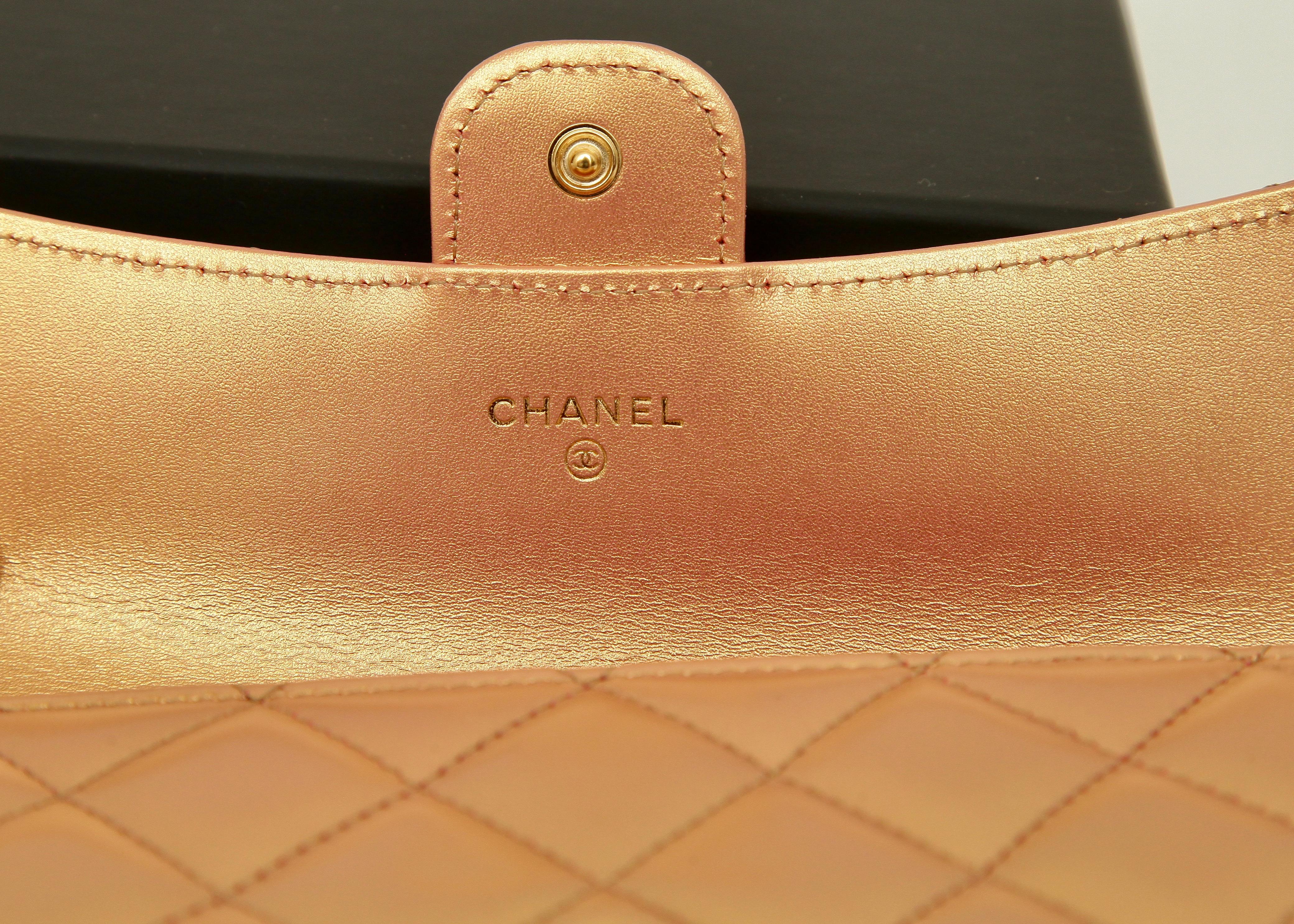 CHANEL Leather Wallet Long Flap Metallic Gold Quilted Case Gold CC HW 23C 2023 For Sale 5