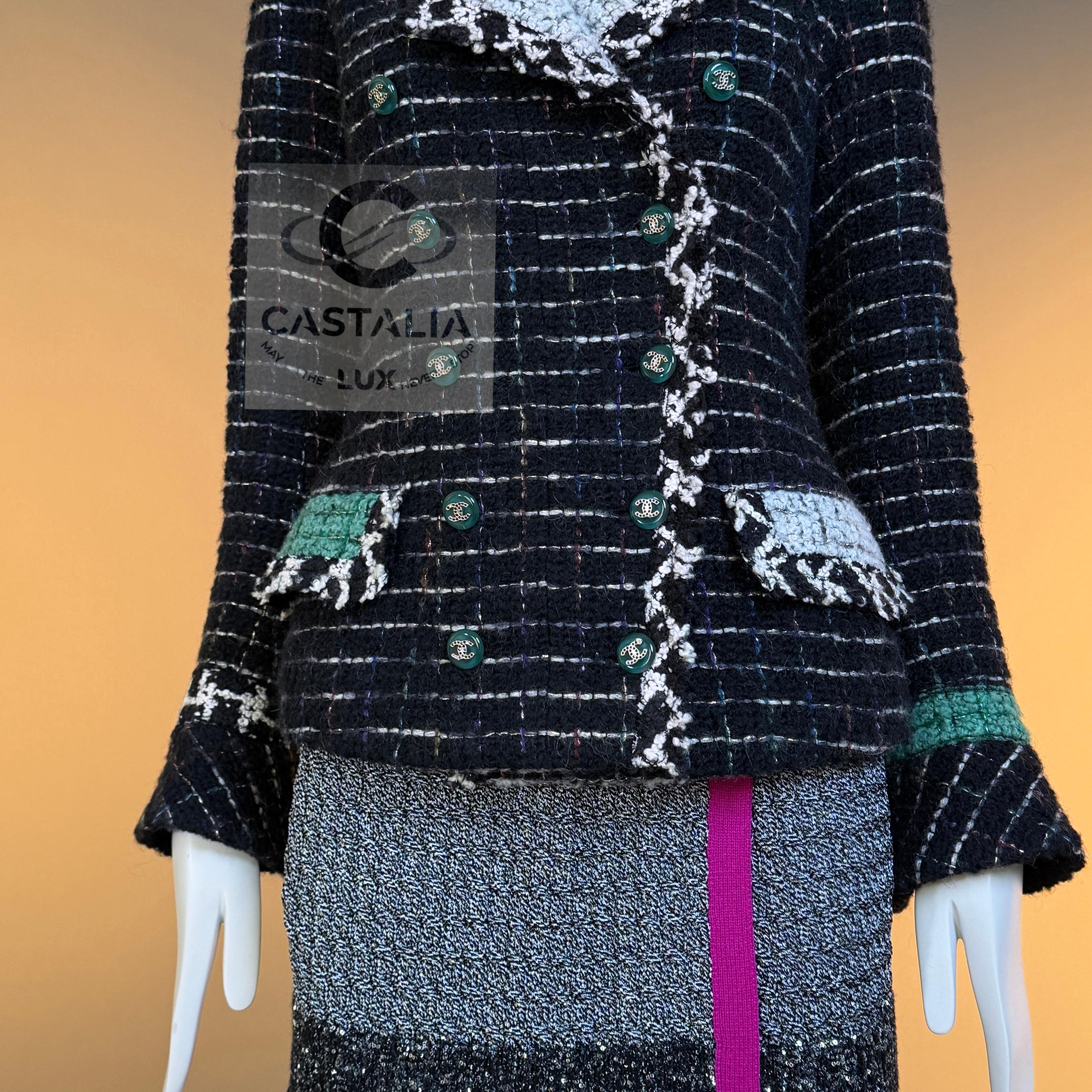 CHANEL Legendary 2009 Timeless Black Tweed Jacket 36 FR en vente 5