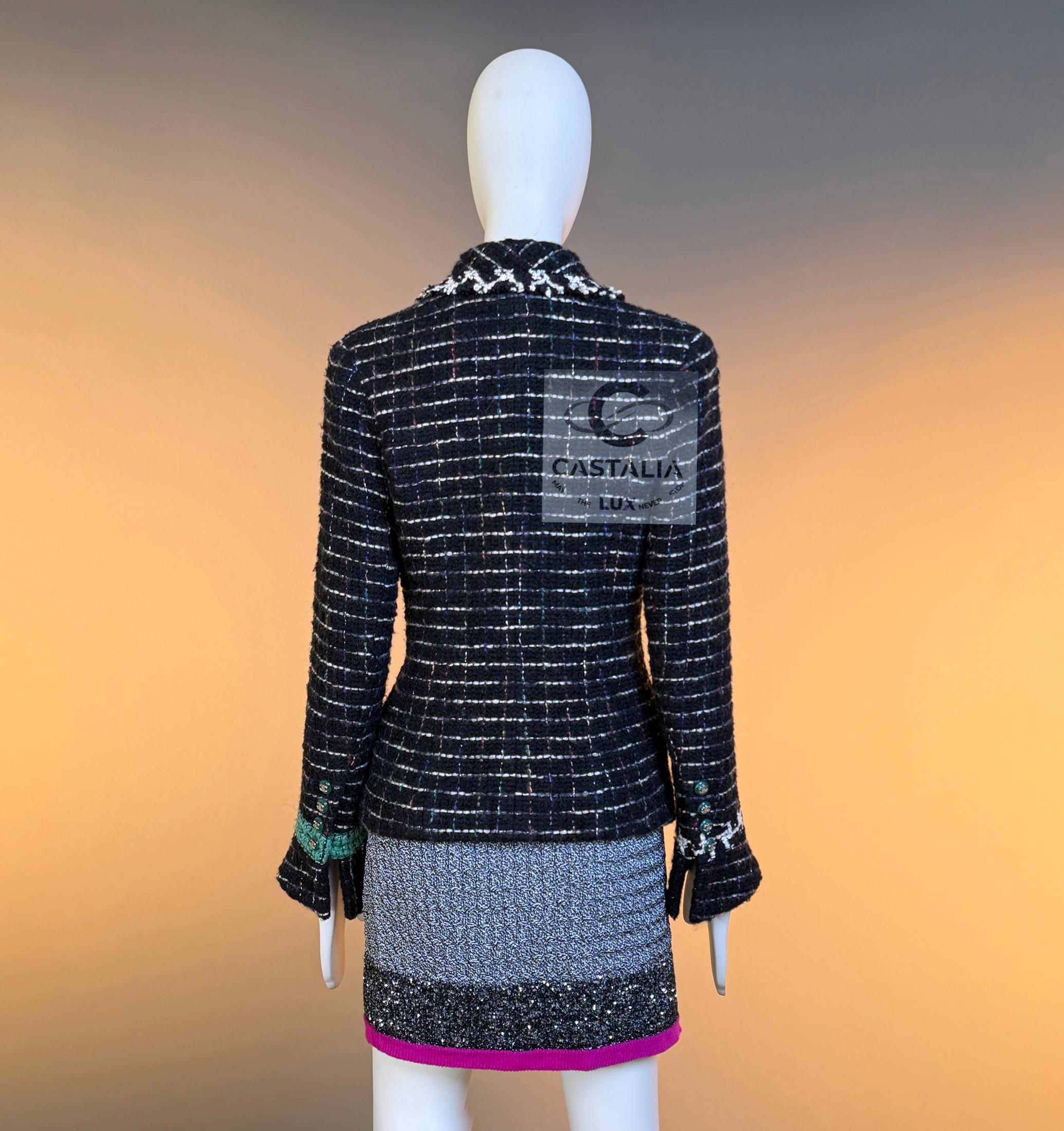 CHANEL Legendary 2009 Timeless Black Tweed Jacket 36 FR en vente 10