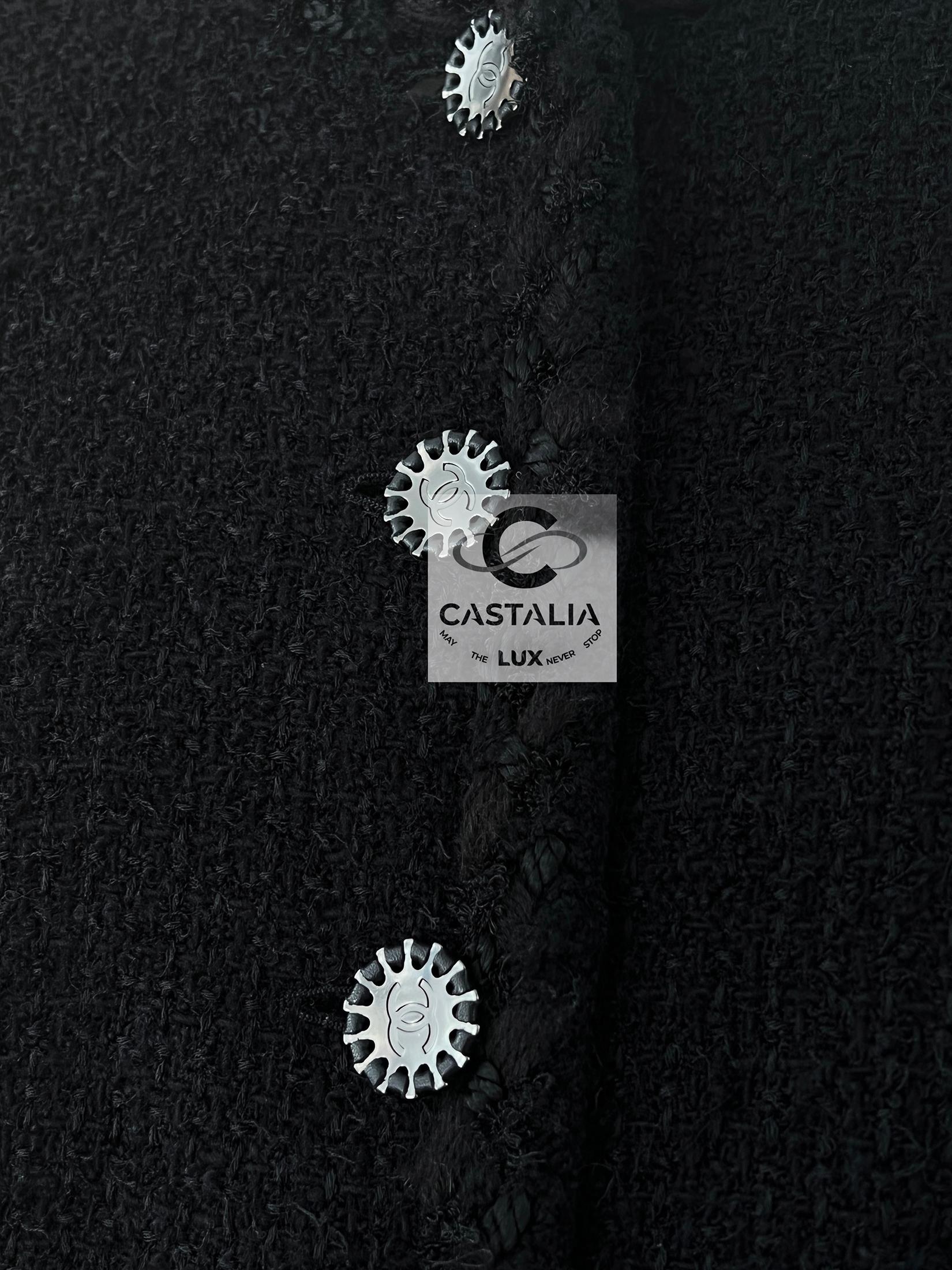 CHANEL Legendary ICON of Icons Black Tweed Jacket 36 FR en venta 8