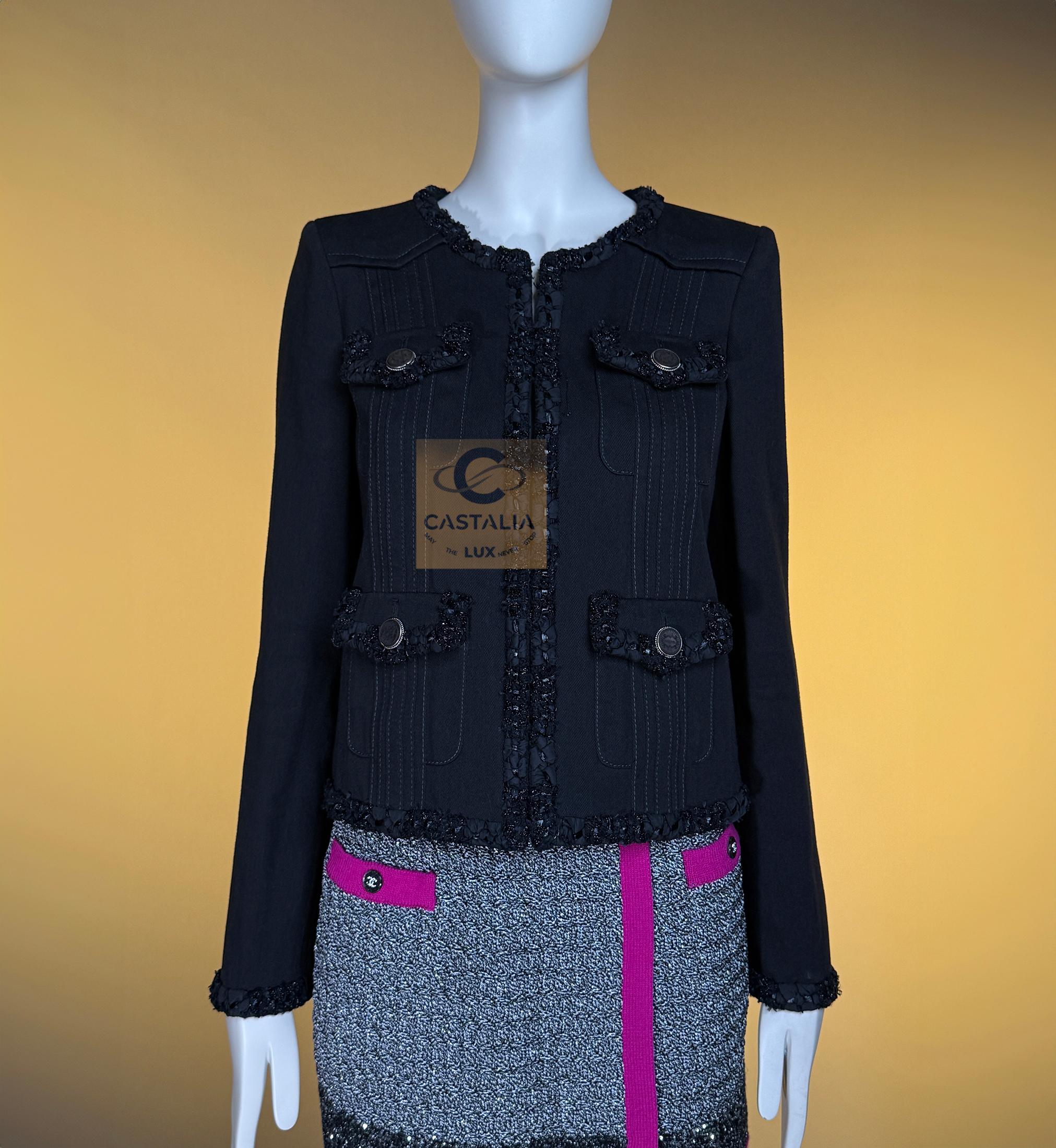 CHANEL Legendaria París / Cuba Chaquetita negra 34 en venta 4