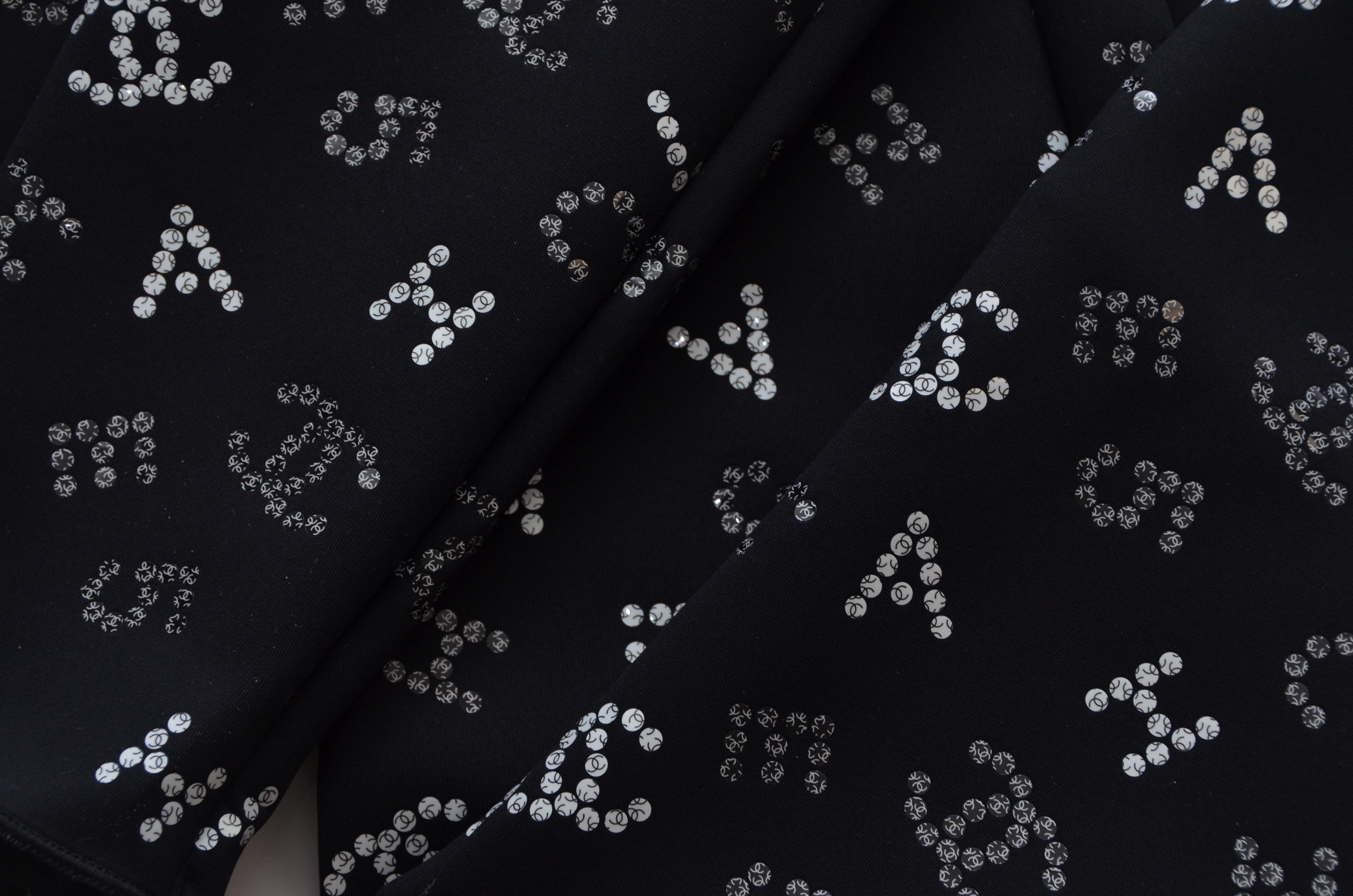 leggings chanel