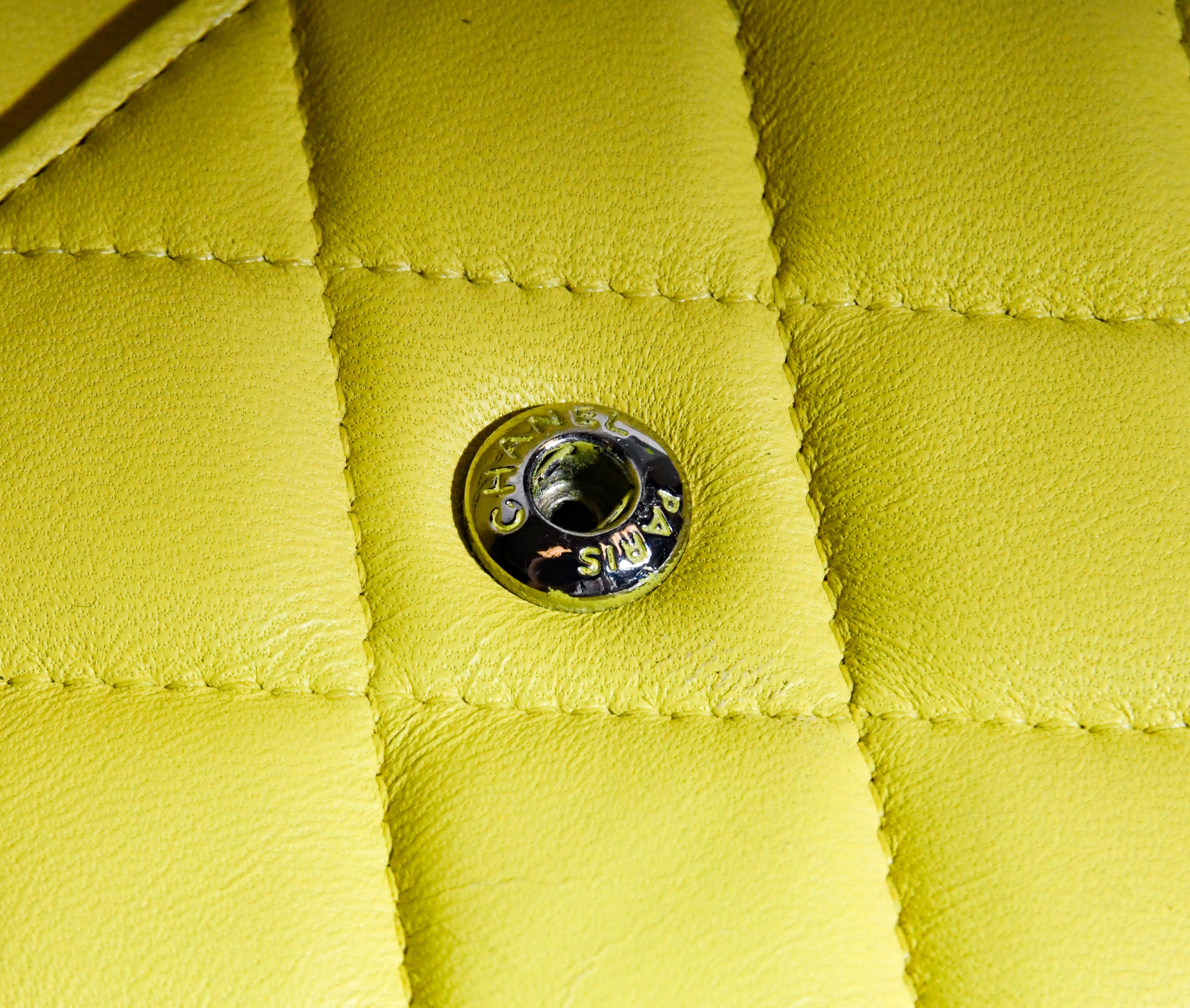 Chanel Lemon Lime Quilted Leather W/ Silver Tone Shoulder Chain Link Flap Wallet 3