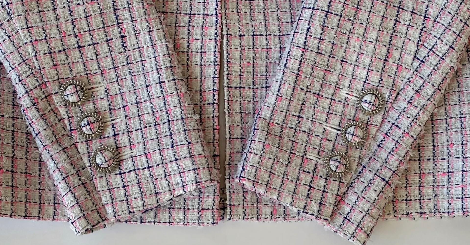 Chanel Lesage Tweed Jacket in Lilac For Sale 7