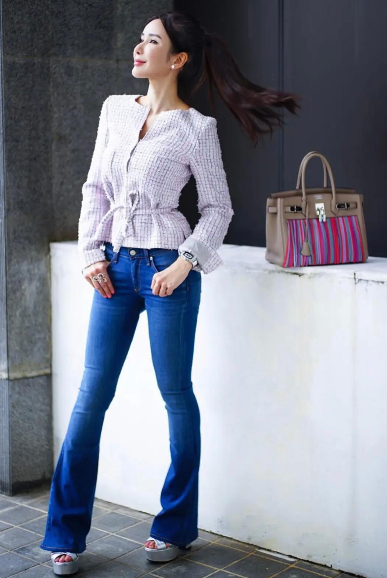 Chanel Lesage Tweed Jacket in Lilac In Excellent Condition In Dubai, AE