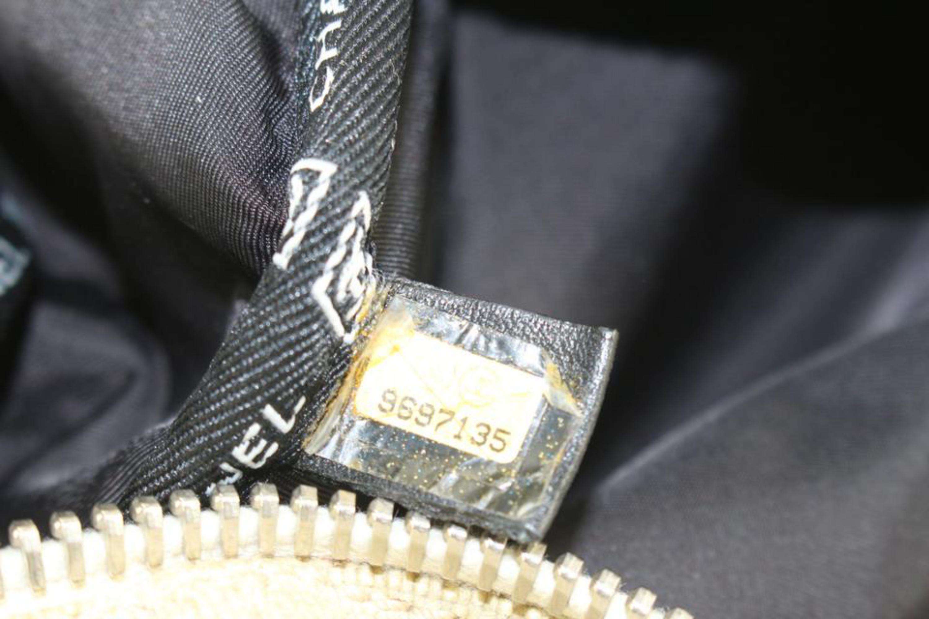 Sac à bandoulière unisexe Chanel beige clair avec logo CC Sports, 71cc817s en vente 6
