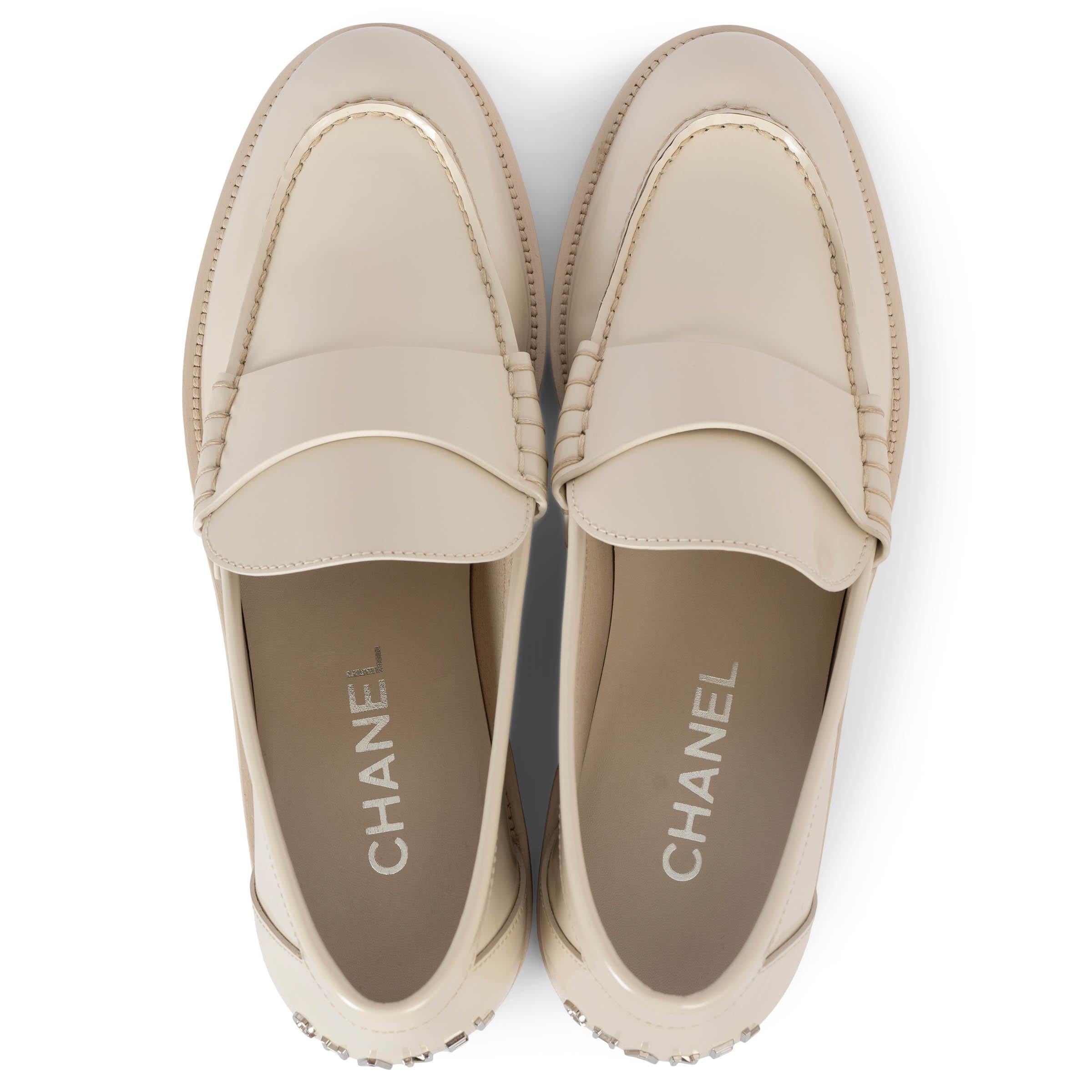 CHANEL light beige silk shiny leather 2023 23S Loafers Shoes 41.5 fit 41 For Sale 1