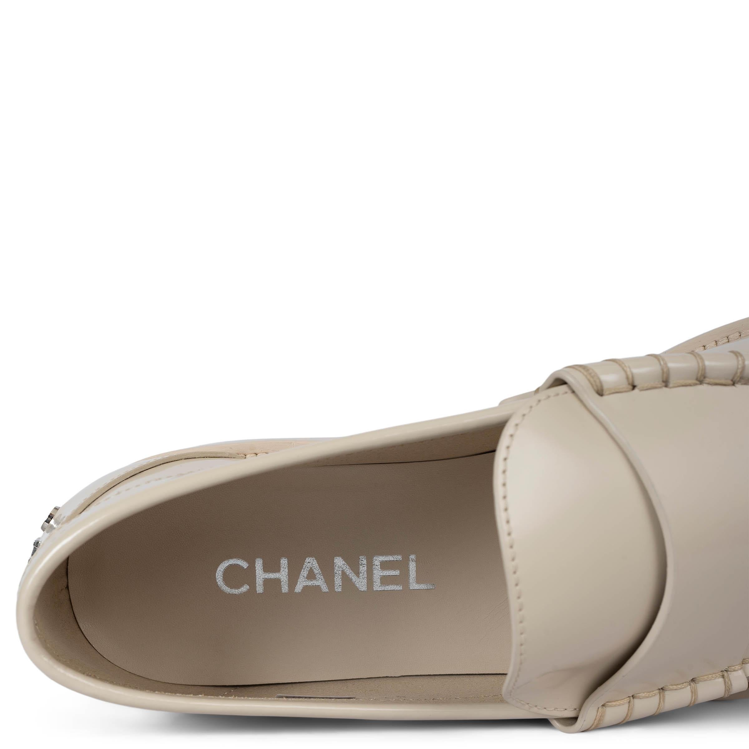 CHANEL light beige silk shiny leather 2023 23S Loafers Shoes 41.5 fit 41 For Sale 2
