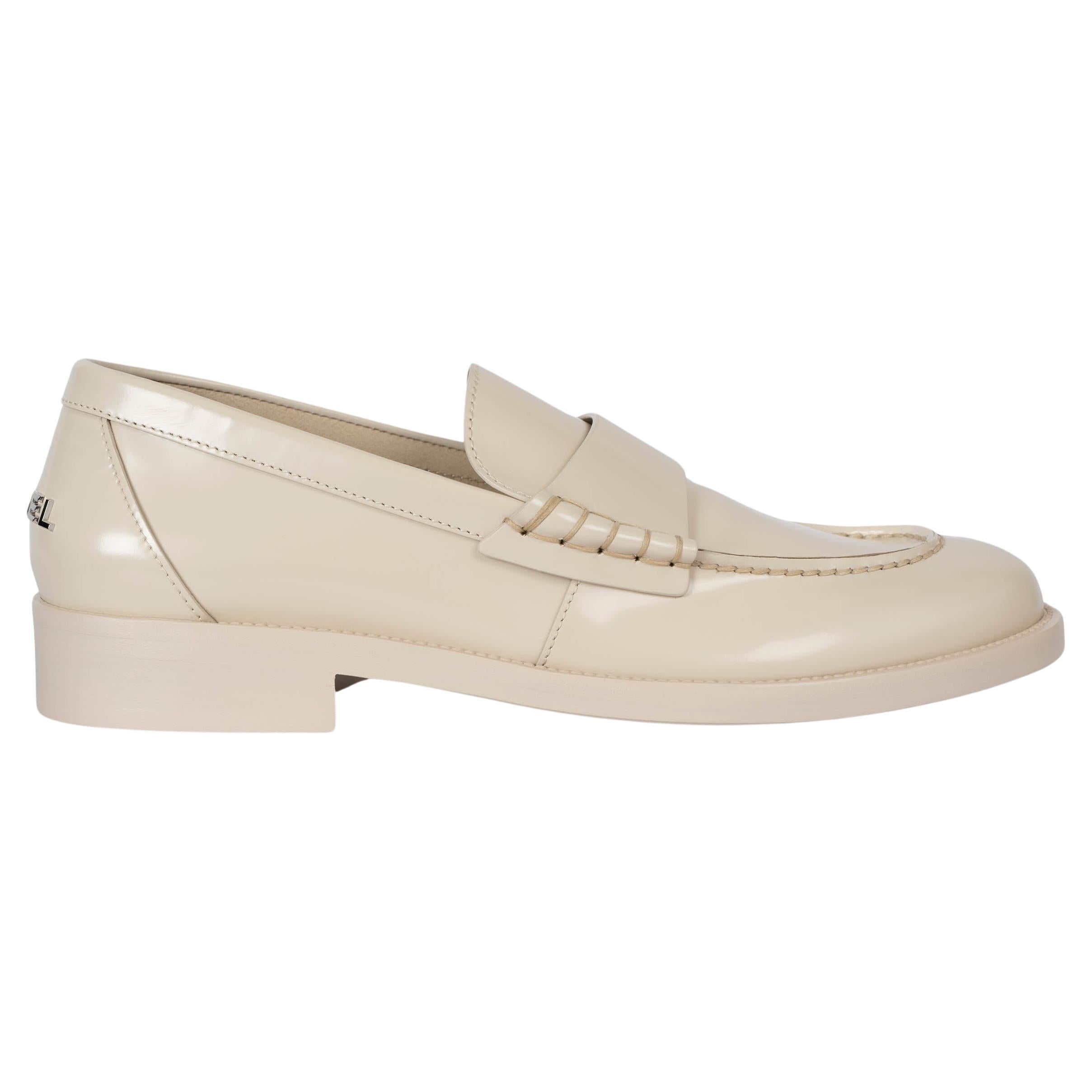 CHANEL light beige silk shiny leather 2023 23S Loafers Shoes 41.5 fit 41 For Sale