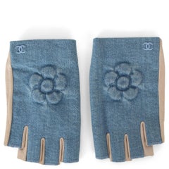 CHANEL light blue & beige CAMELLIA DENIM & LEATHER FINGERLESS Gloves 7.5