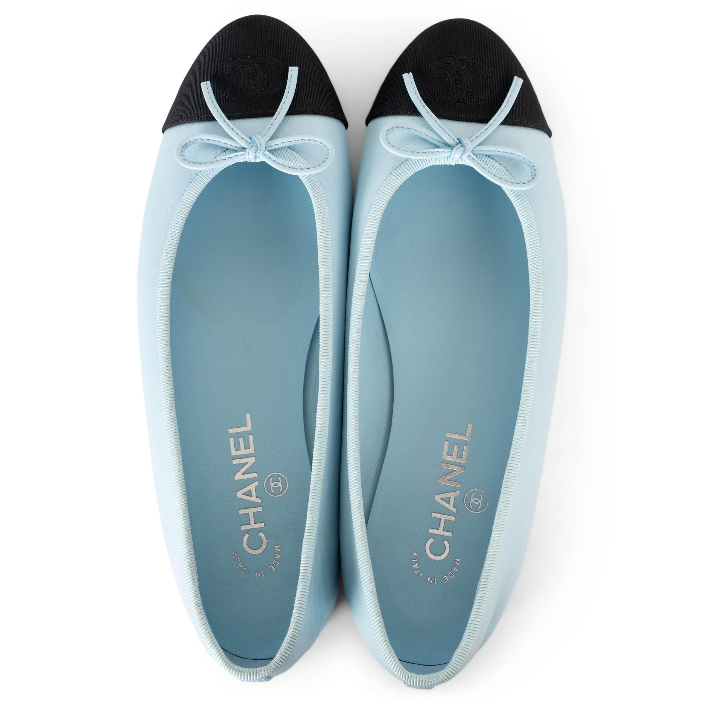 CHANEL light blue leather 24S CLASSIC BALLET Flats Shoes 39 fit 38.5 1