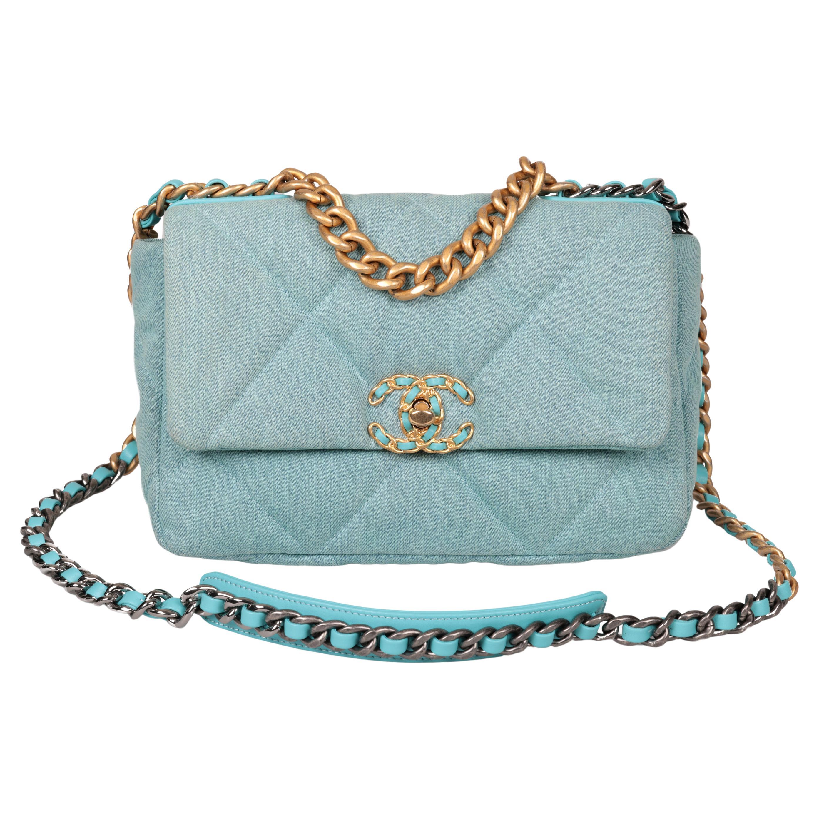 Chanel 19 turquoise new arrivals