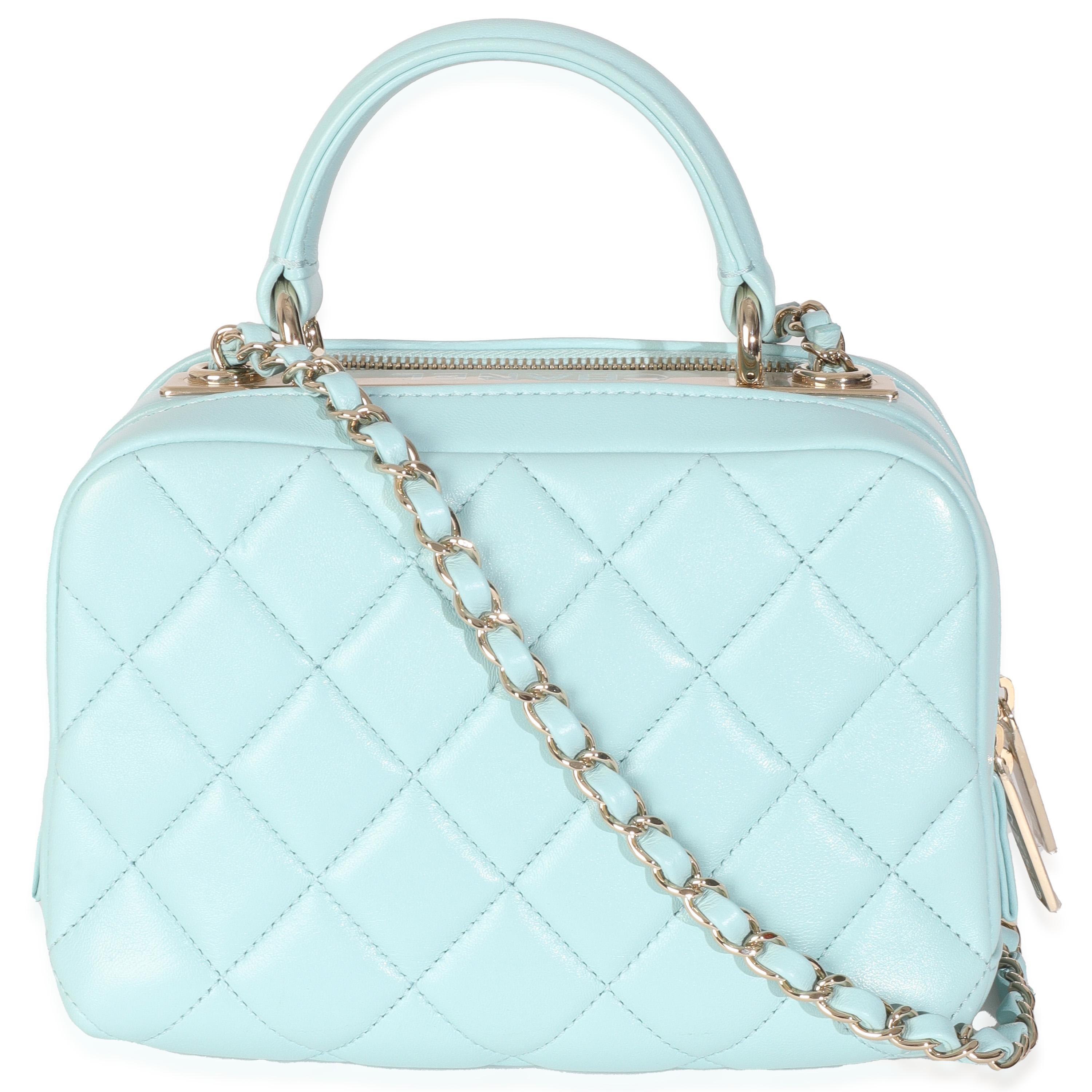 Chanel Hellblau Gestepptes Lammfell Kleine Trendy CC Bowlingtasche im Angebot 2