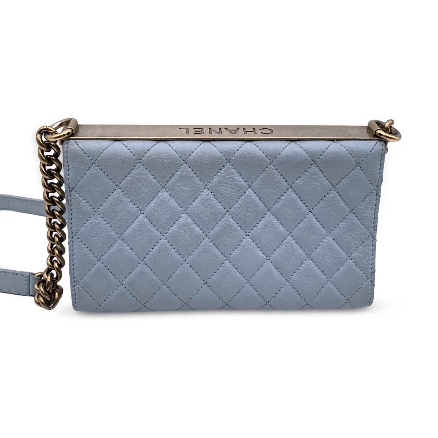 Chanel Light Blue Quilted Leather Trendy Reissue Shoulder Bag In Excellent Condition In Rome, Rome