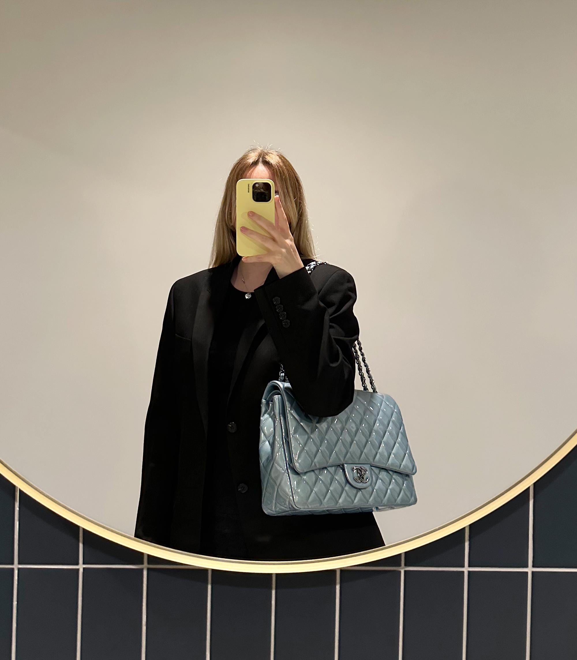 Chanel  Light Blue Quilted Patent Leather Maxi Classic Double Flap Bag

Product Details
Xupes Ref: CB1465
Brand: Chanel 
Model: Maxi Classic Double Flap Bag
Type: Shoulder, Crossbody
Serial Number: 17423354
Age: 2013
RRP: £10,060
Accompanied By: