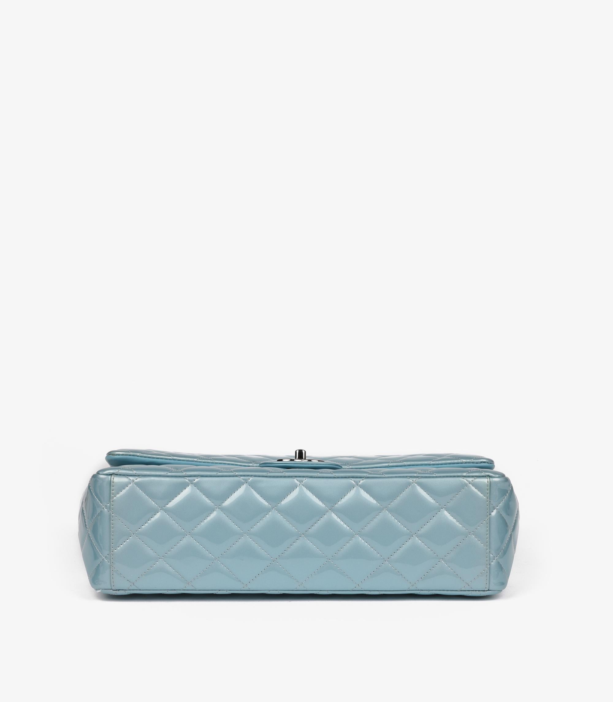 Chanel  Light Blue Quilted Patent Leather Maxi Classic Double Flap Bag in vendita 3