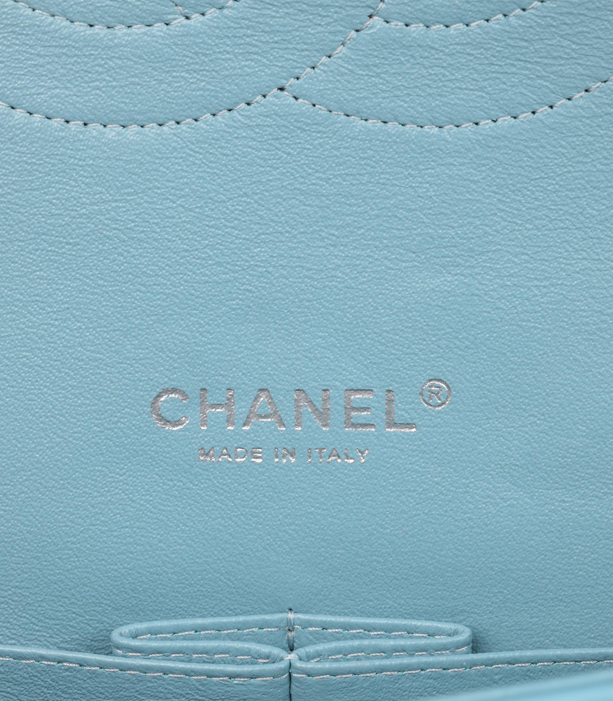 Chanel  Light Blue Quilted Patent Leather Maxi Classic Double Flap Bag in vendita 5