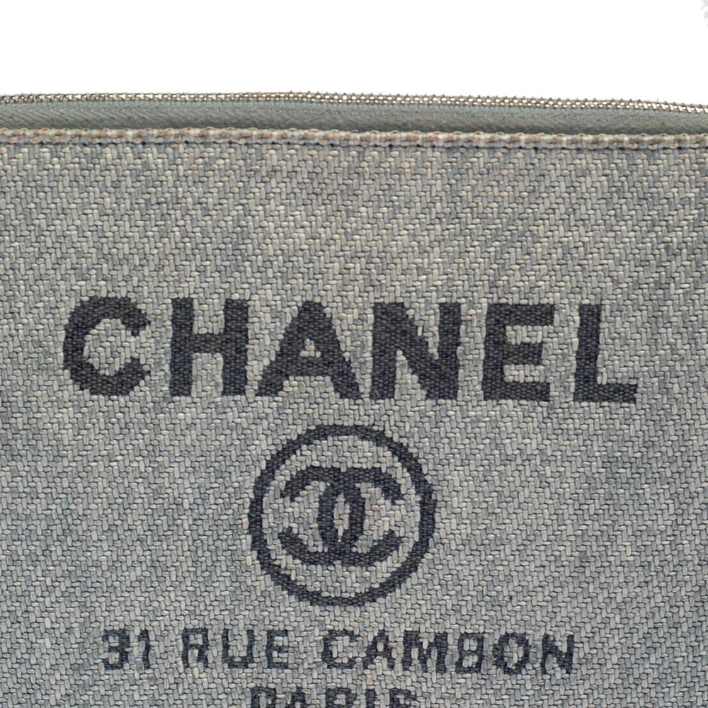 Chanel Light Blue Raffia Deauville Clutch 5