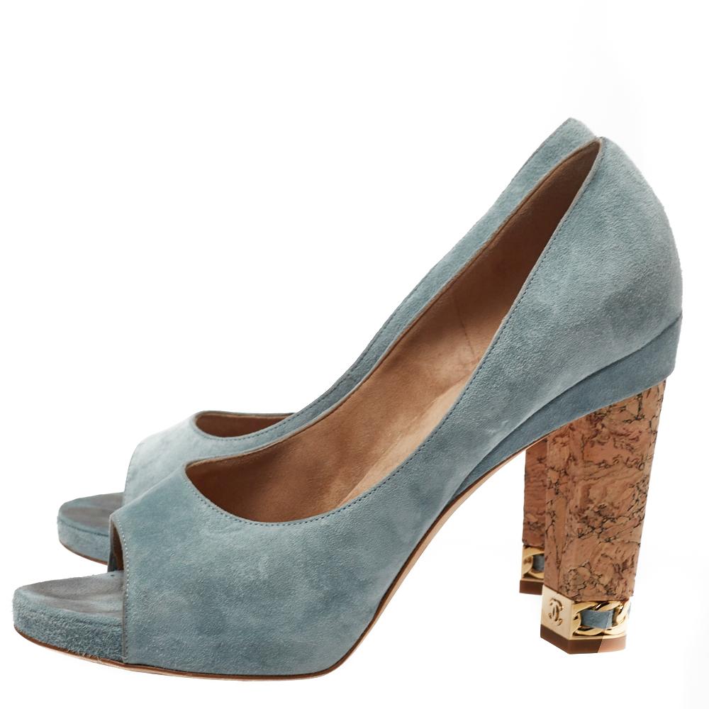 Chanel Light Blue Suede Cork Heel Open Toe Pumps Size 39 In Good Condition In Dubai, Al Qouz 2