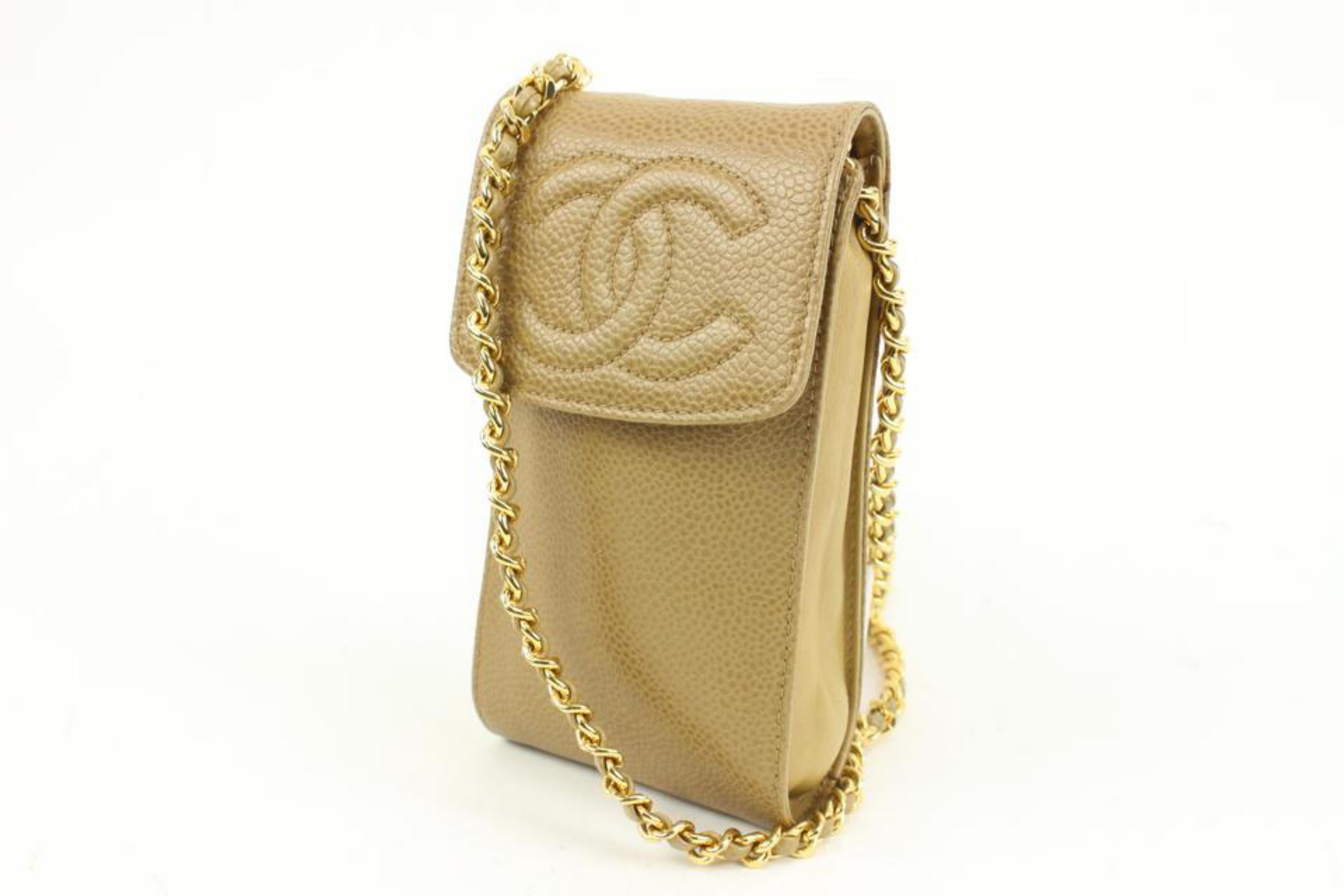Chanel Light Brown Beige Caviar CC Mini Crossbody Mobile Pouch Bag 48ck45
Date Code/Serial Number: 4490834
Made In: Italy
Measurements: Length:  3.2